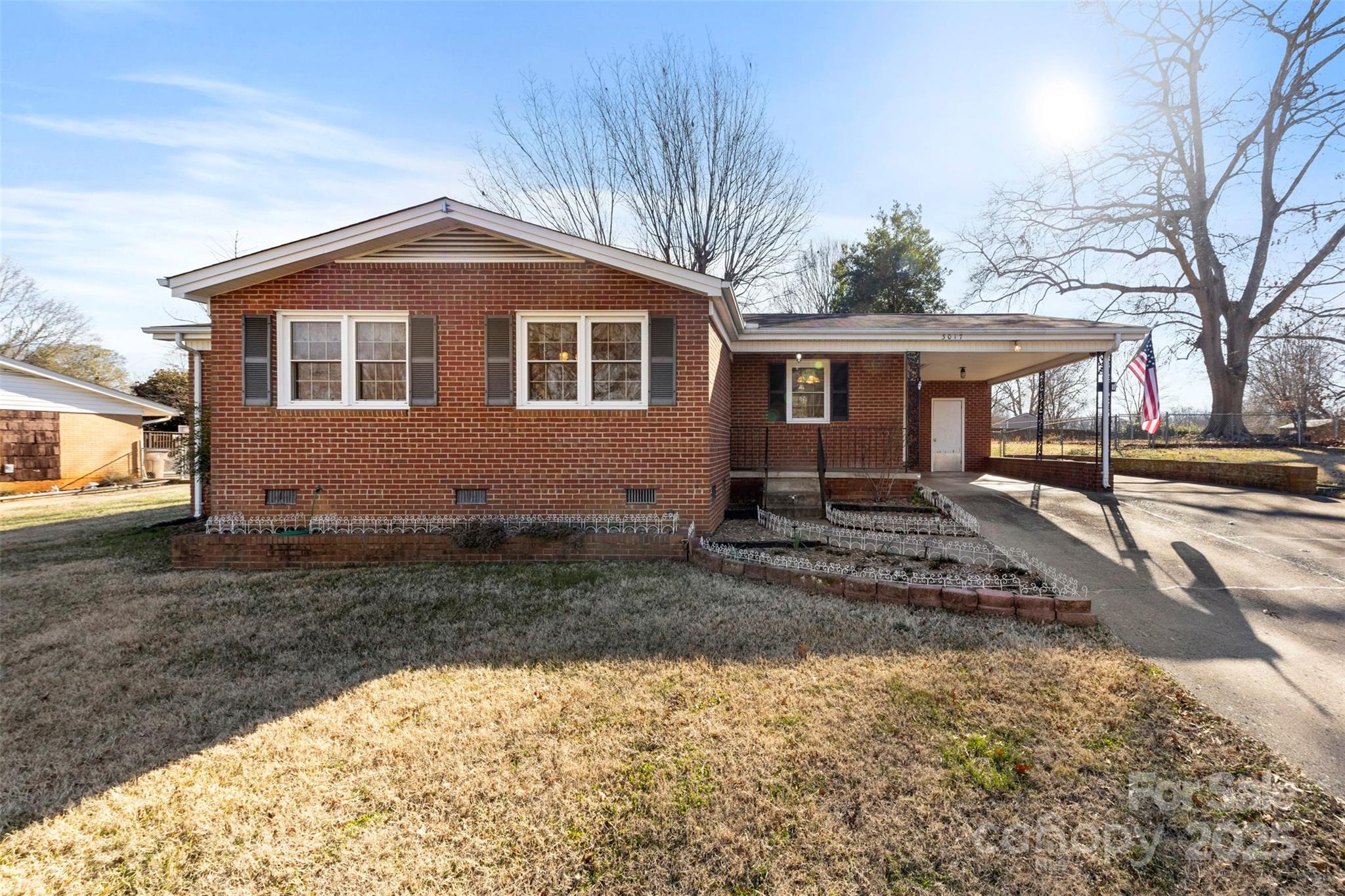 3017 Poplar Circle Property Photo