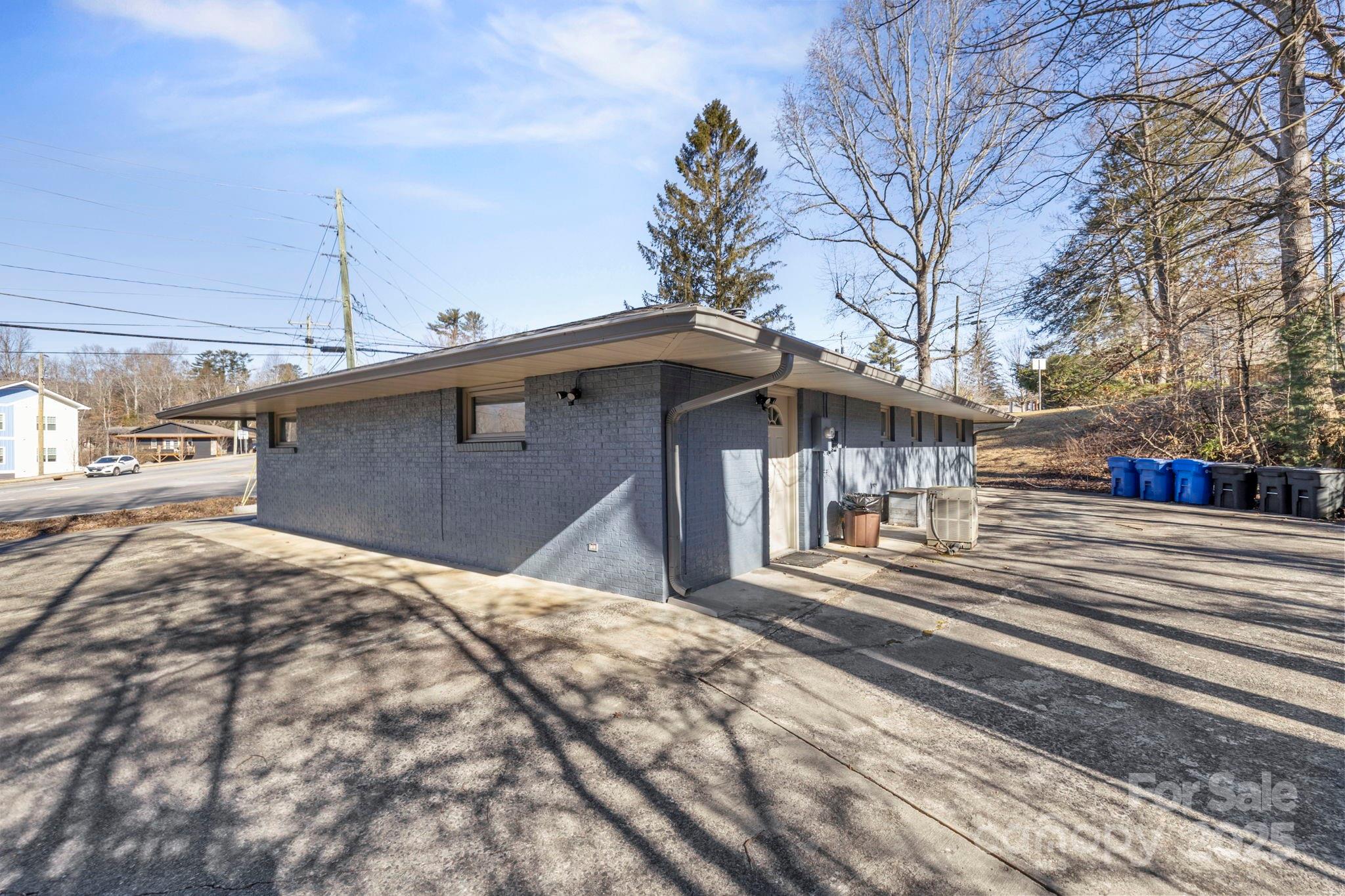 15 Rosman Highway Property Photo 6