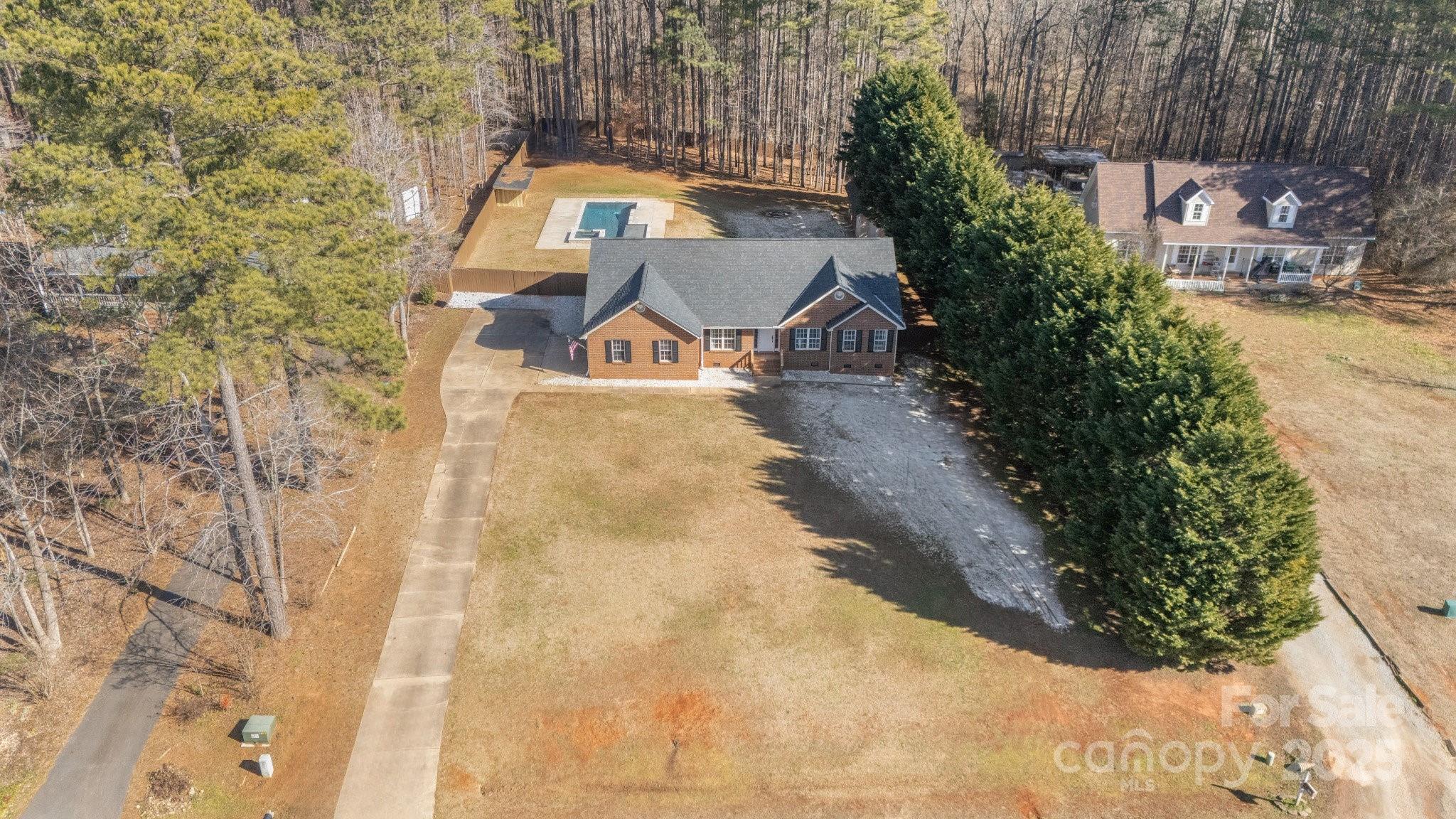 1709 Forest Ridge Drive Property Photo