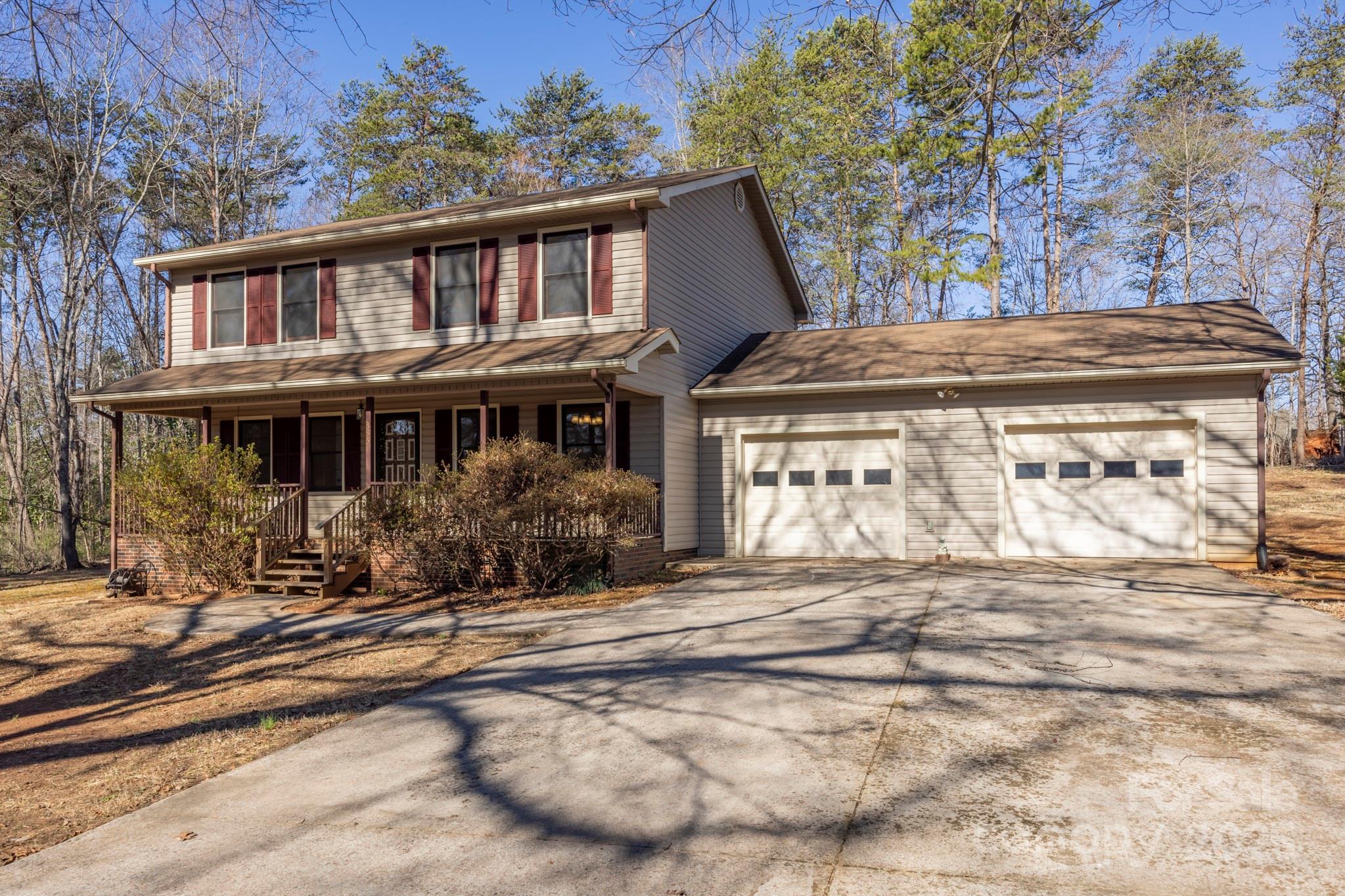 395 Thompson Road Property Photo