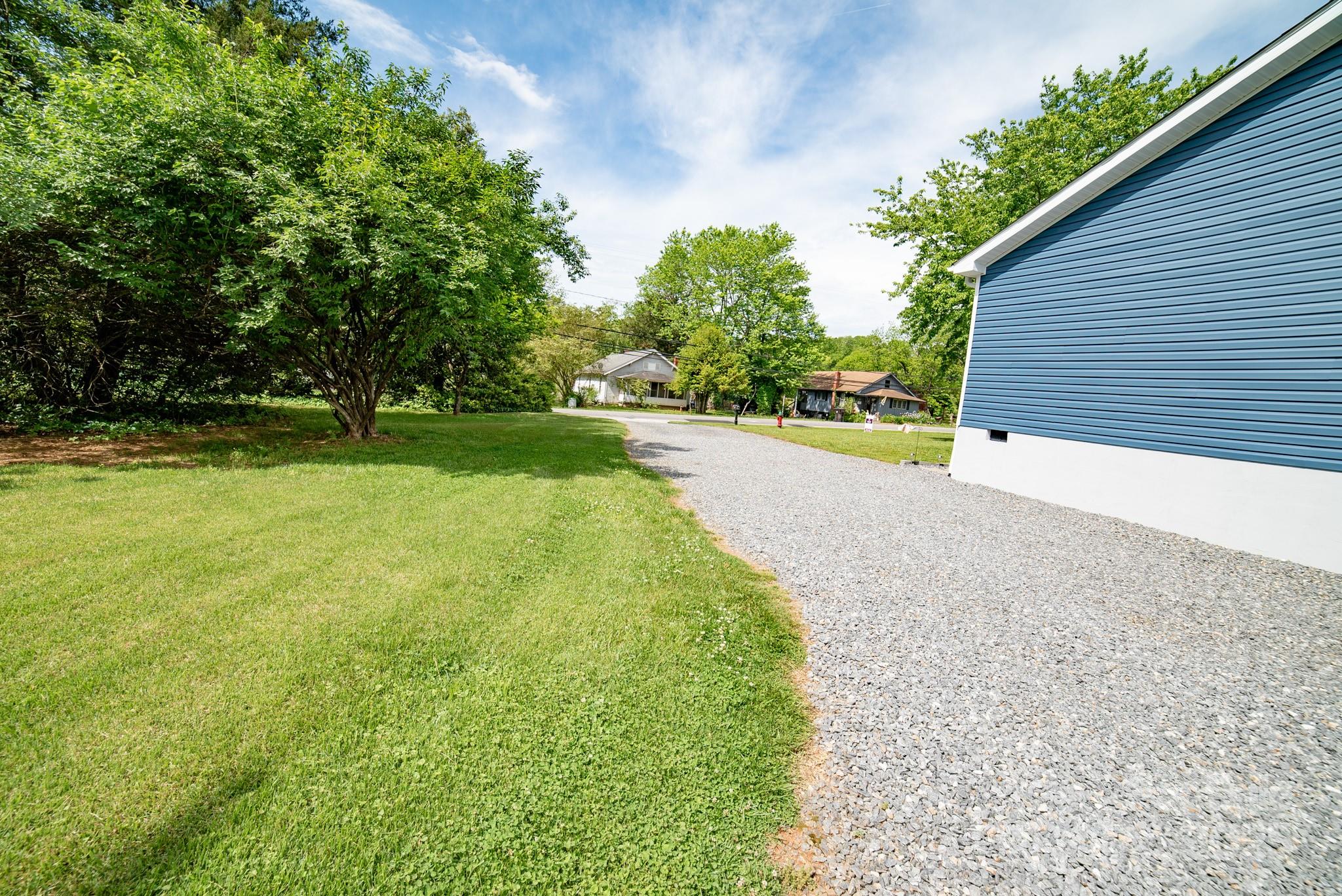 413 London Street Property Photo 30