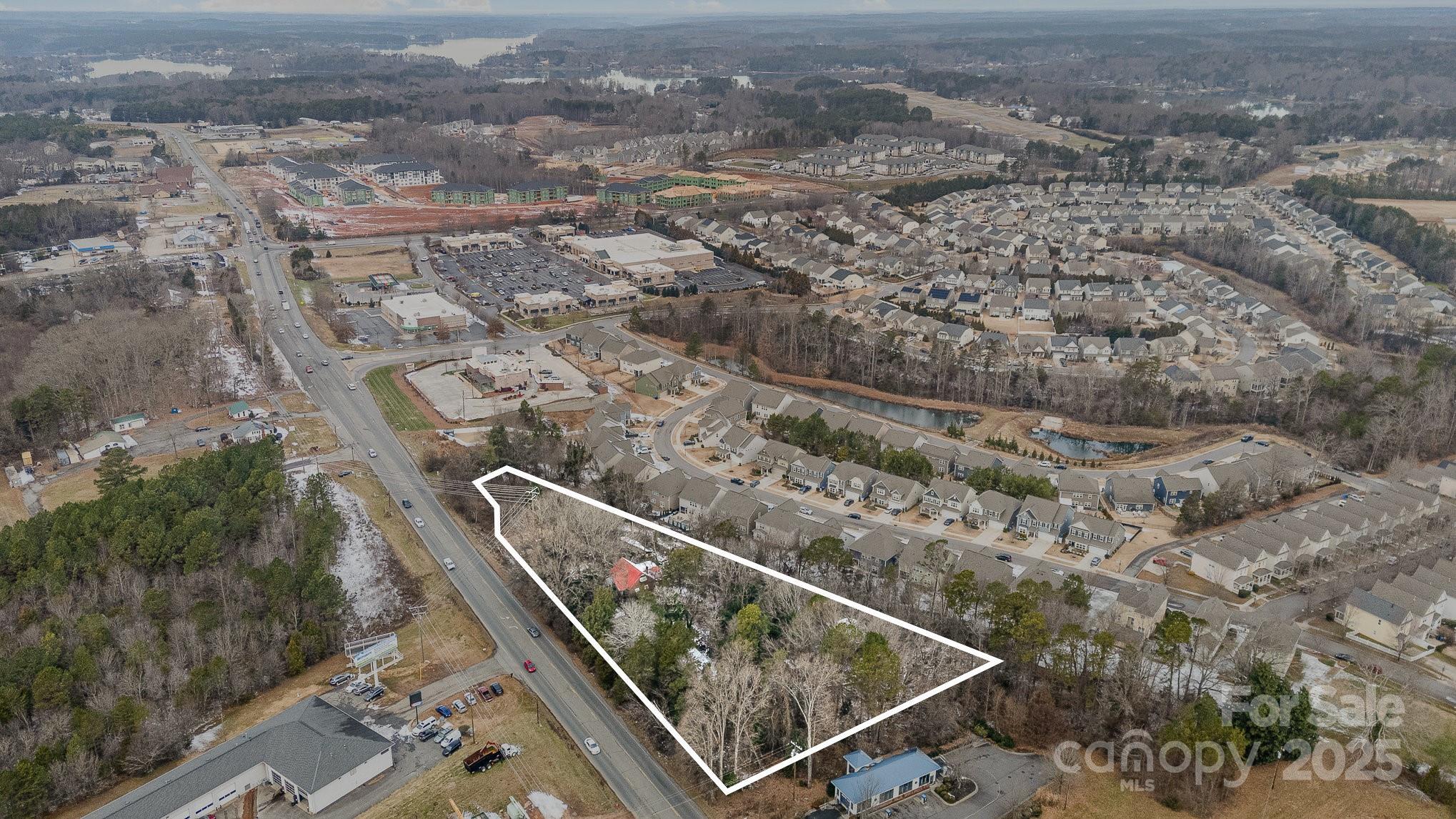 882 & 890 River Highway Property Photo