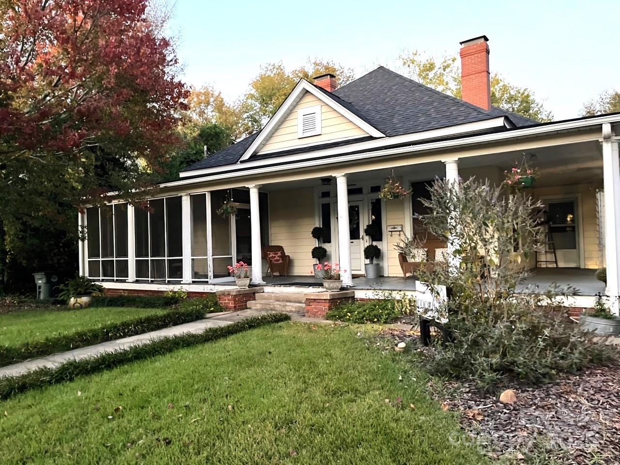 217 Brent Street Property Photo