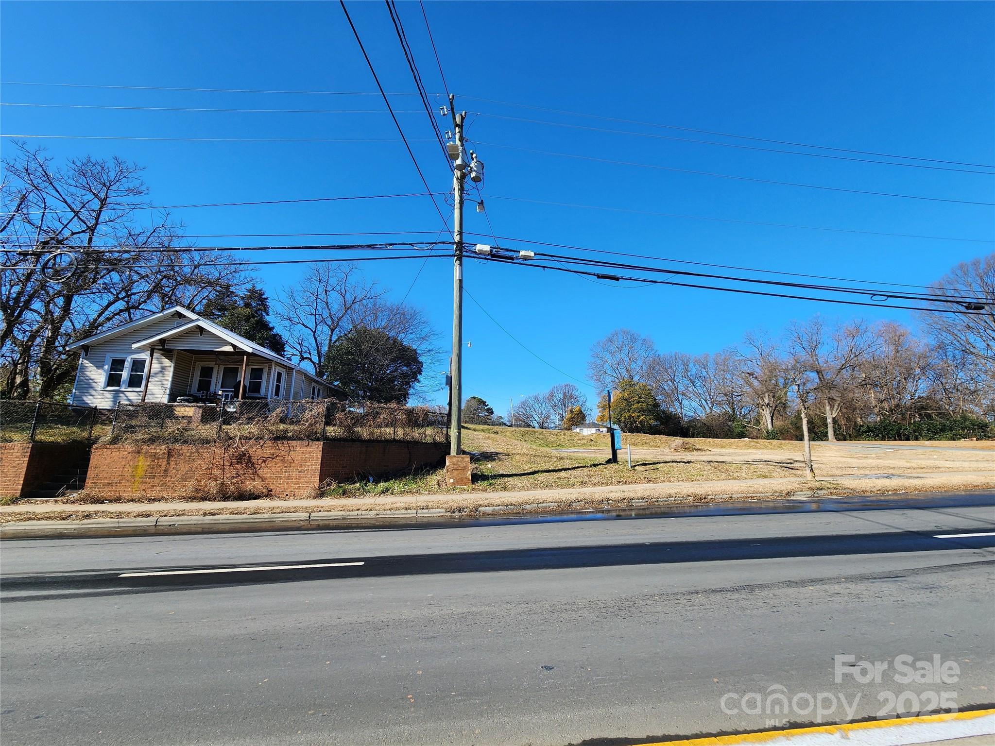 3431 Statesville Avenue Property Photo 1