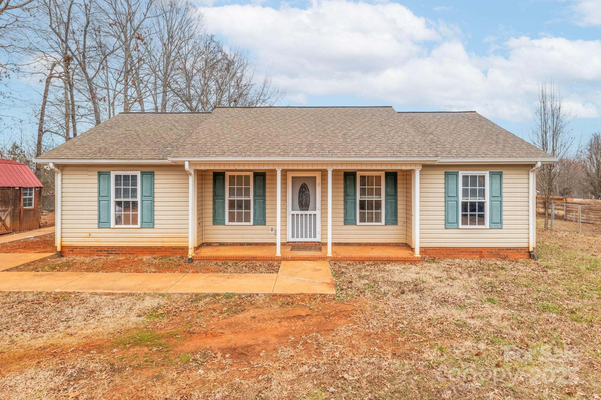 684 Hatchett Road Property Photo