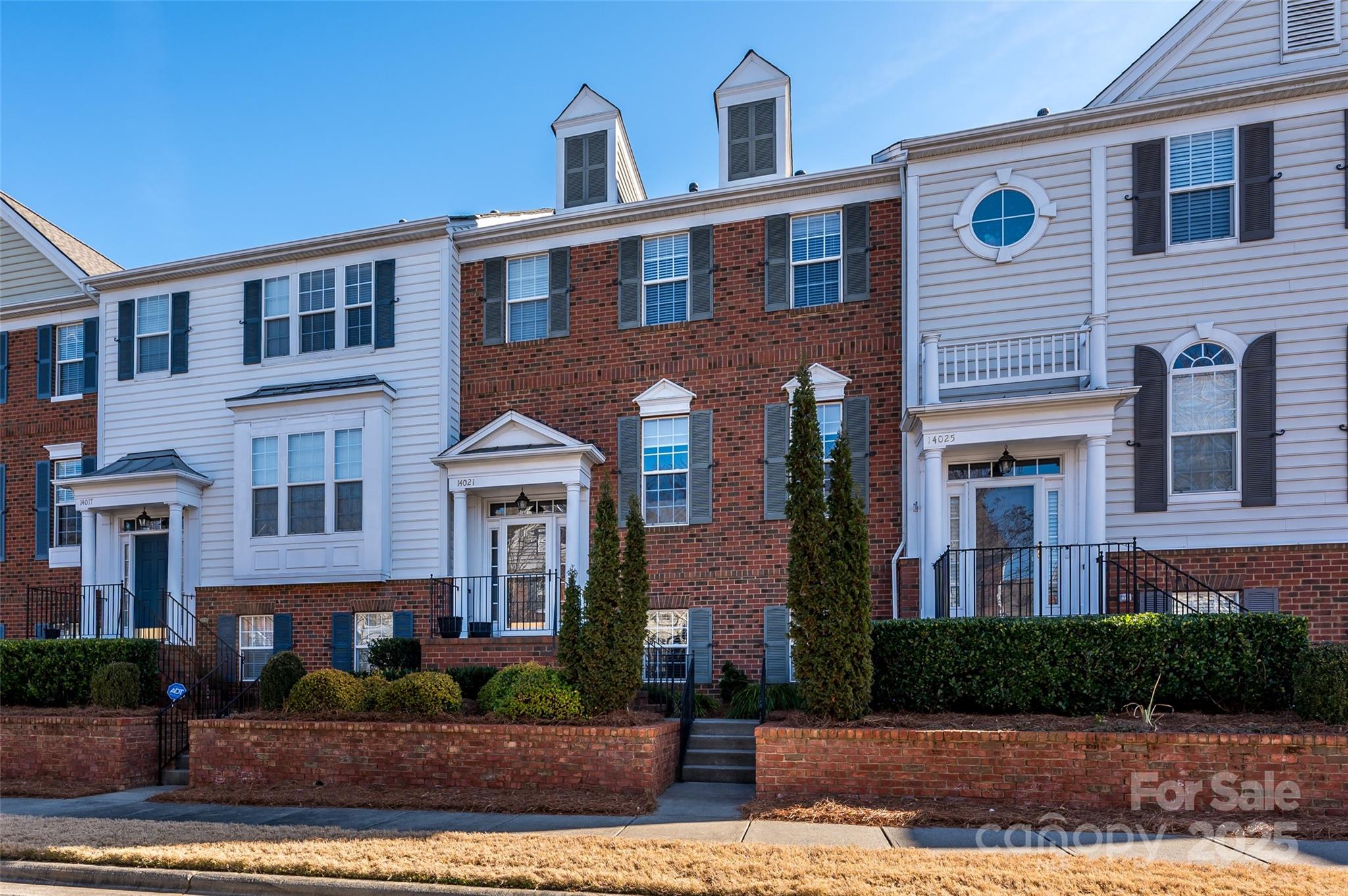 14021 Labeau Avenue Property Photo