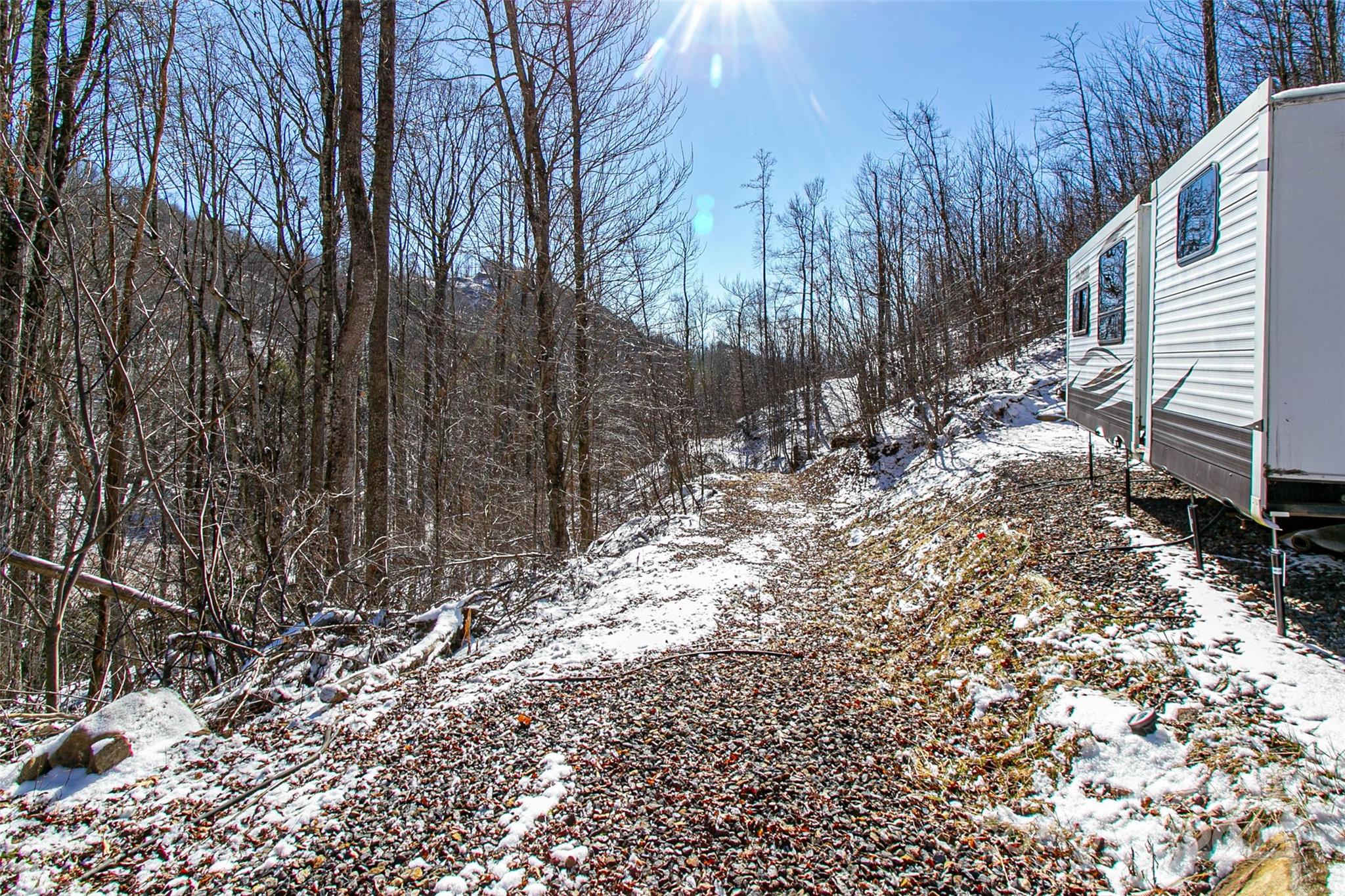 1201 Simms Fork Road Property Photo 4