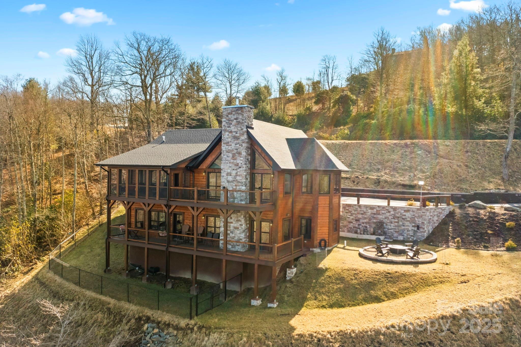 419 Antler Trail Property Photo 4