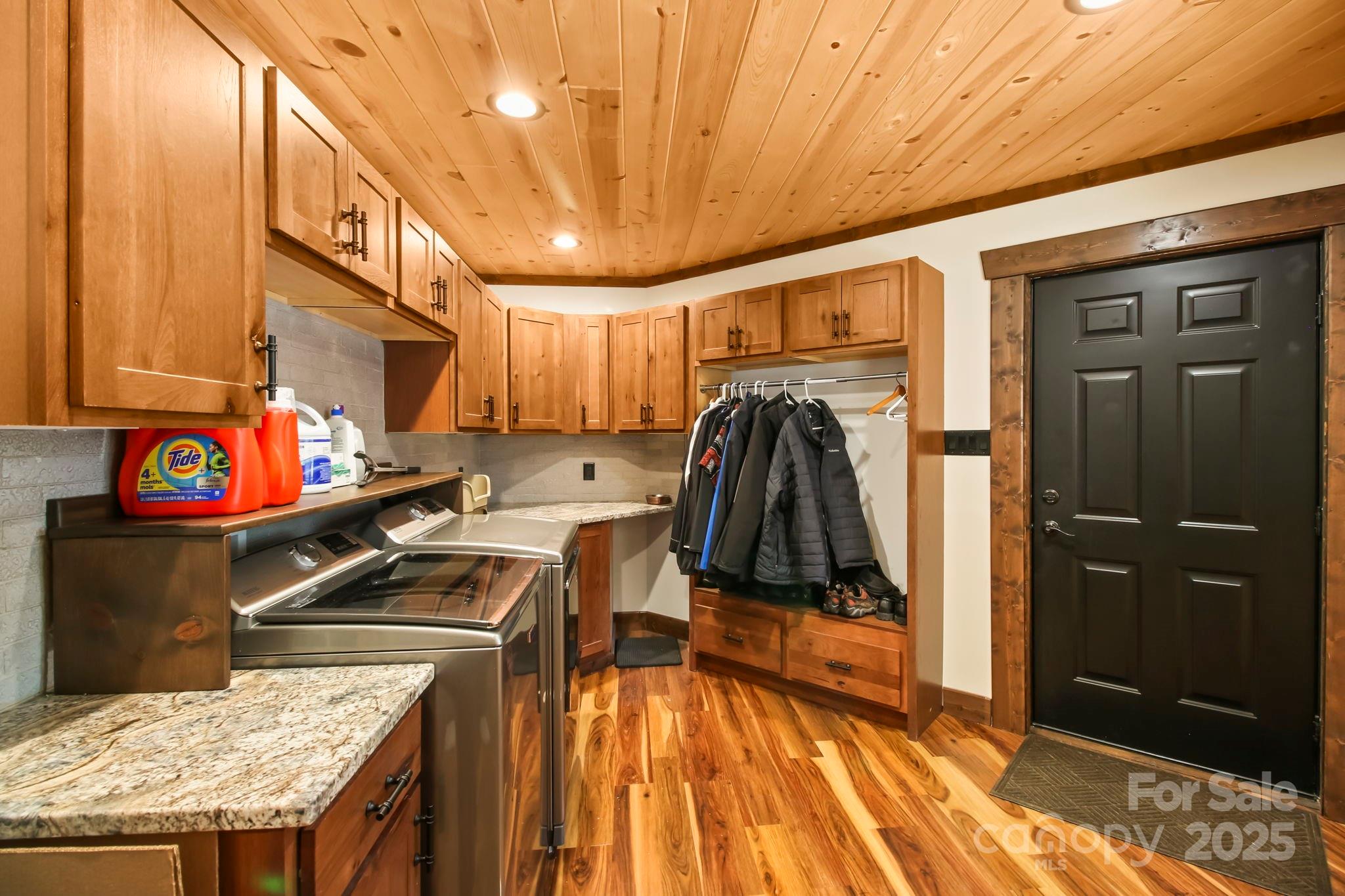 419 Antler Trail Property Photo 20