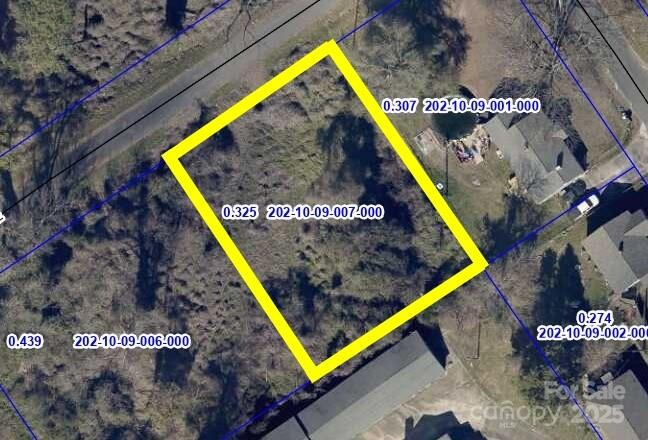 27 Wilson Avenue Property Photo