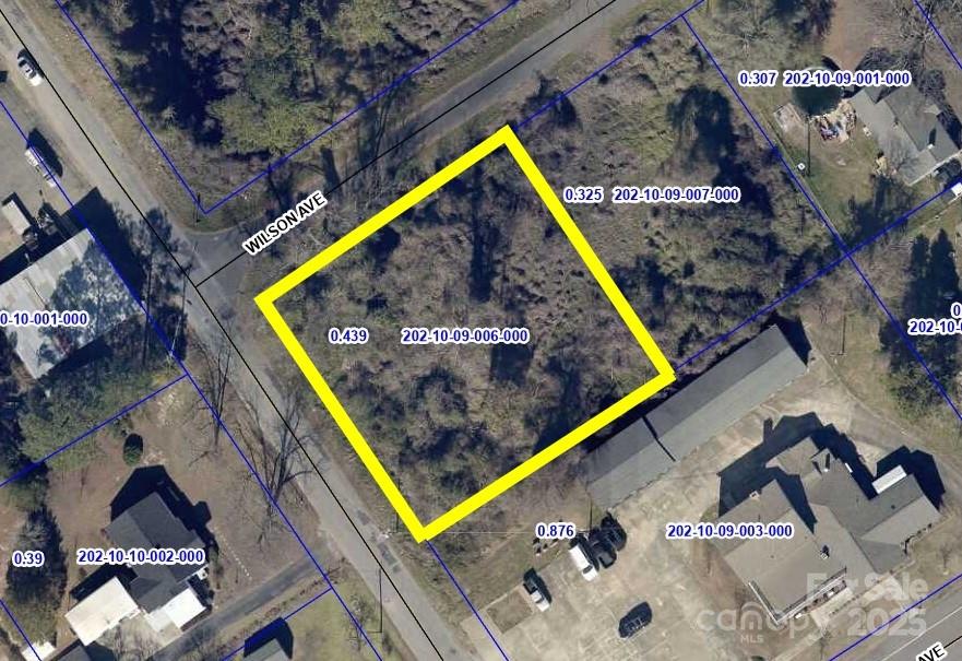 31 Wilson Avenue Property Photo