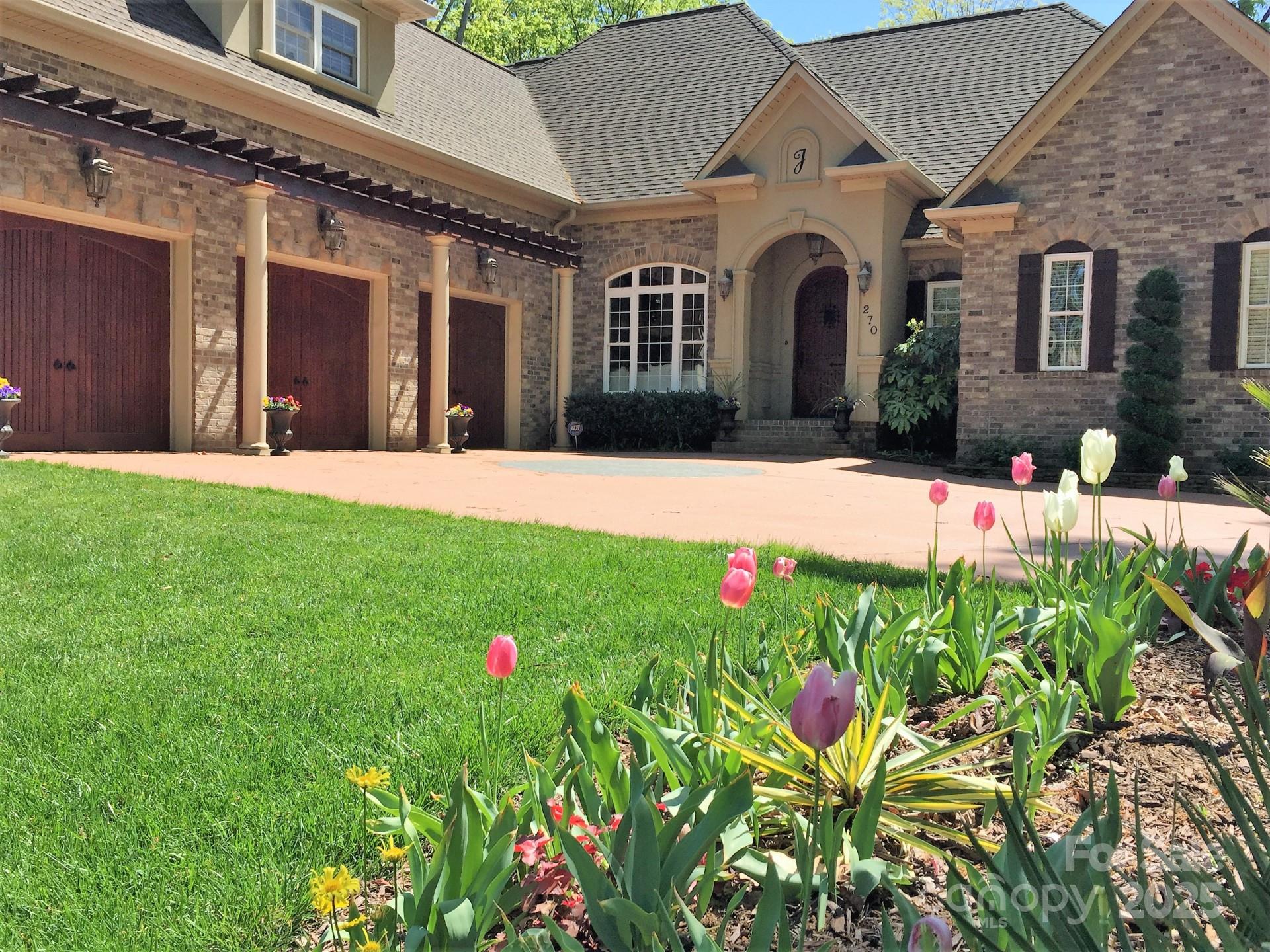 270 Bent Tree Drive Property Photo