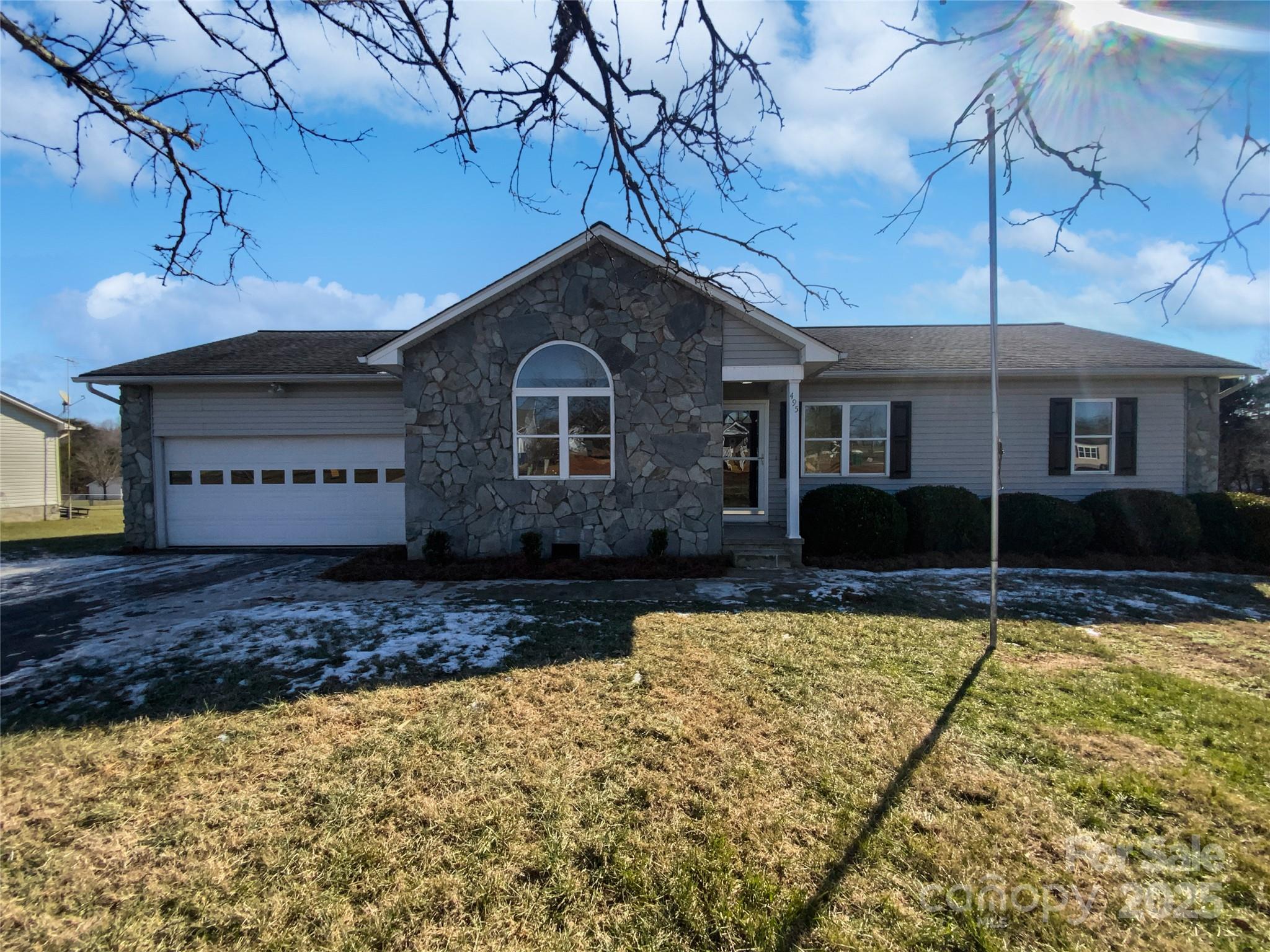 495 Drumstand Road Property Photo