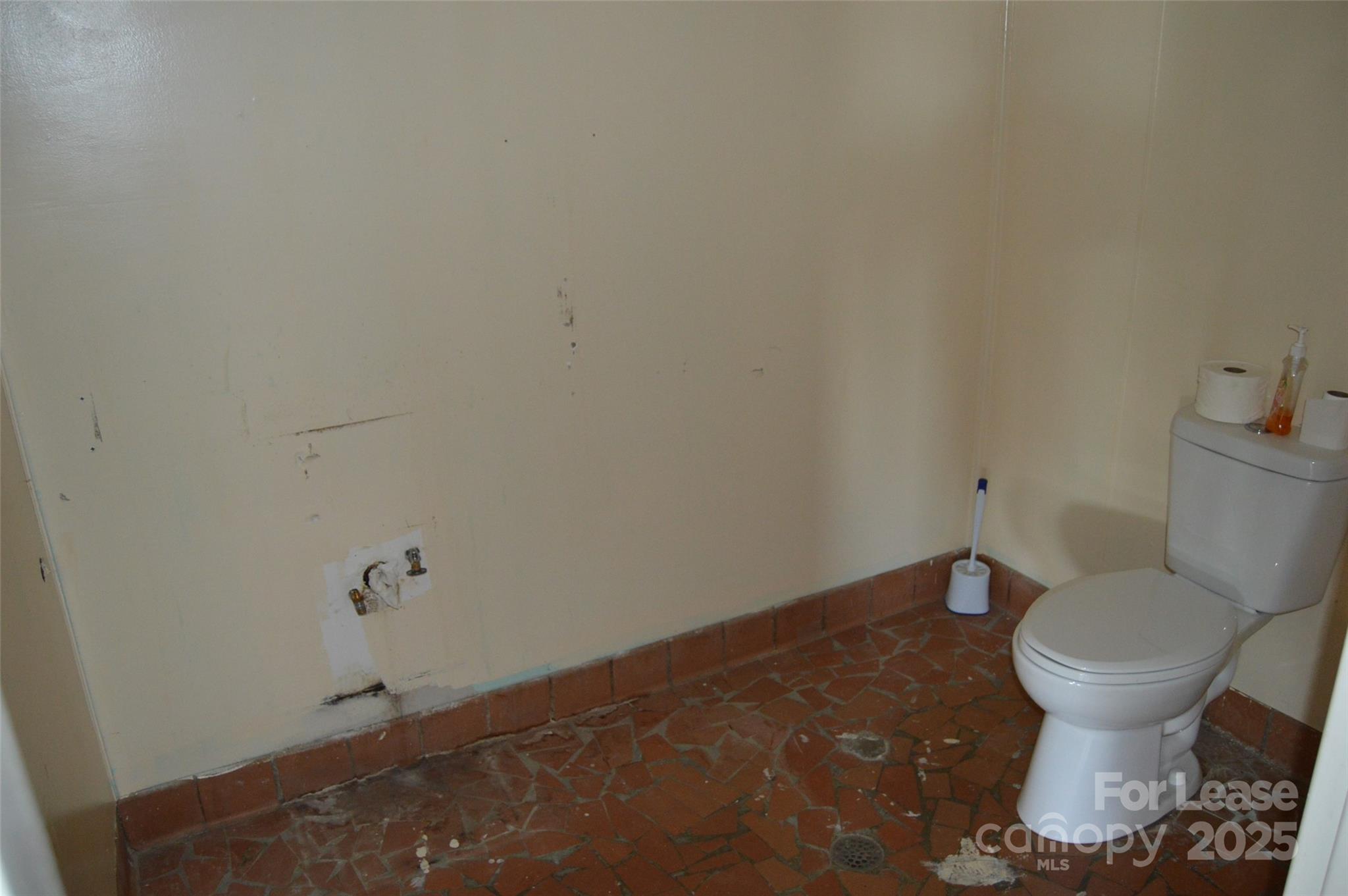 1470 Front Street Property Photo 8