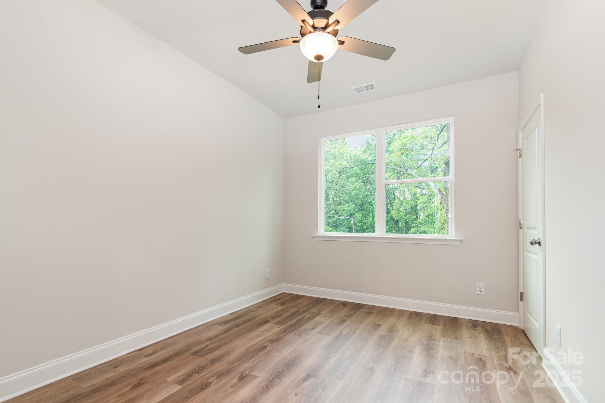 343 Gray Drive Property Photo 10