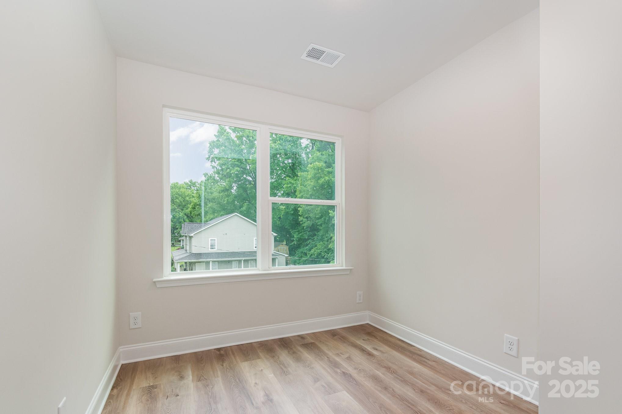 343 Gray Drive Property Photo 16