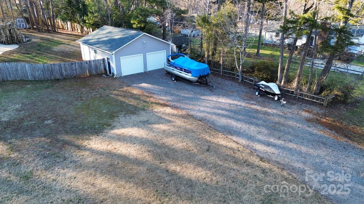 2411 Sutters Road Property Photo 4