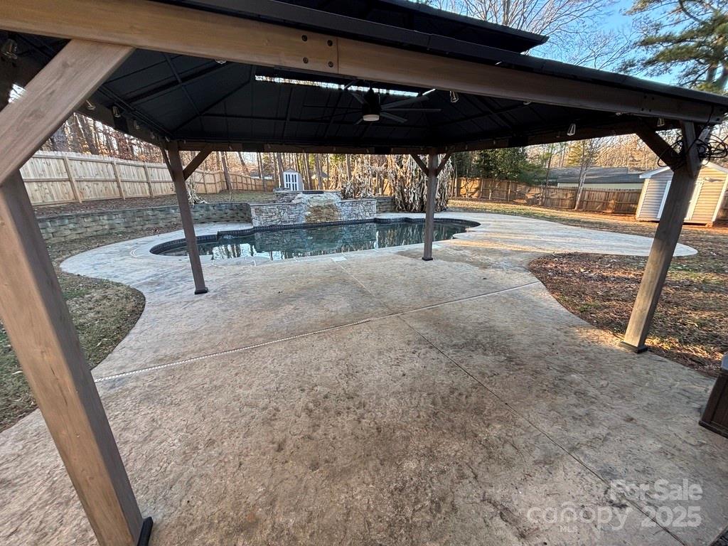 2411 Sutters Road Property Photo 6