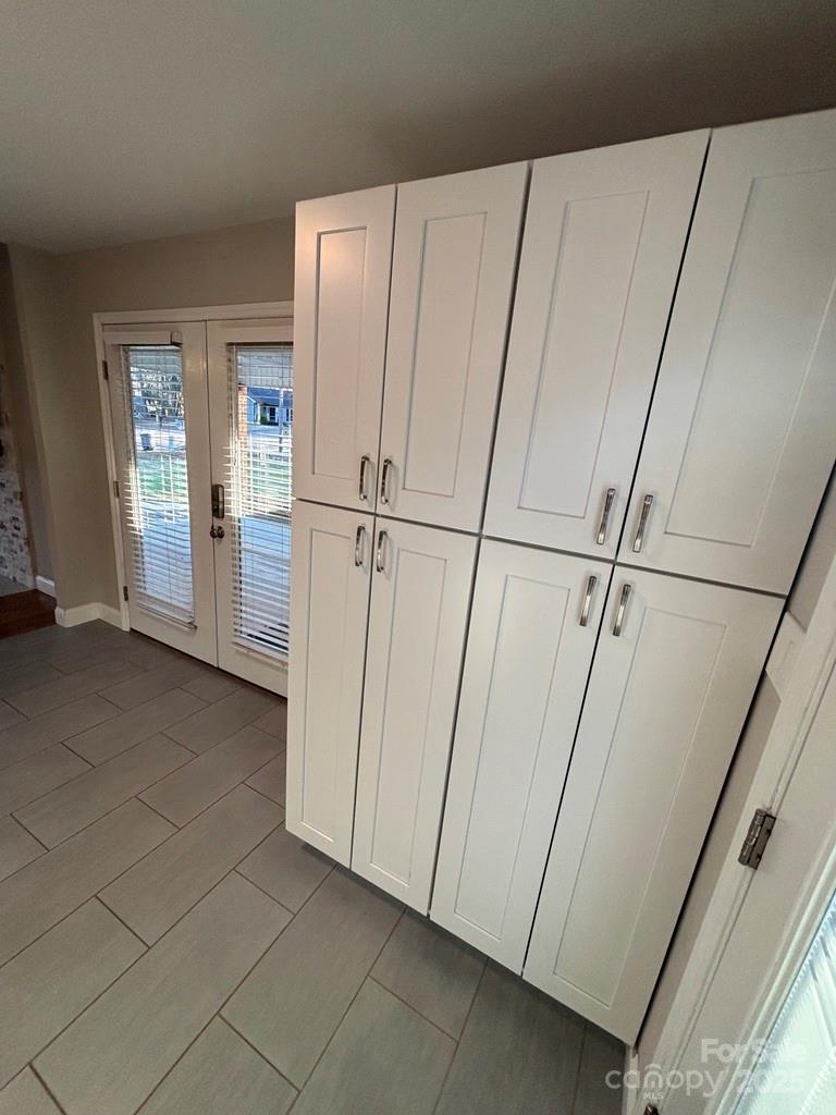 2411 Sutters Road Property Photo 11