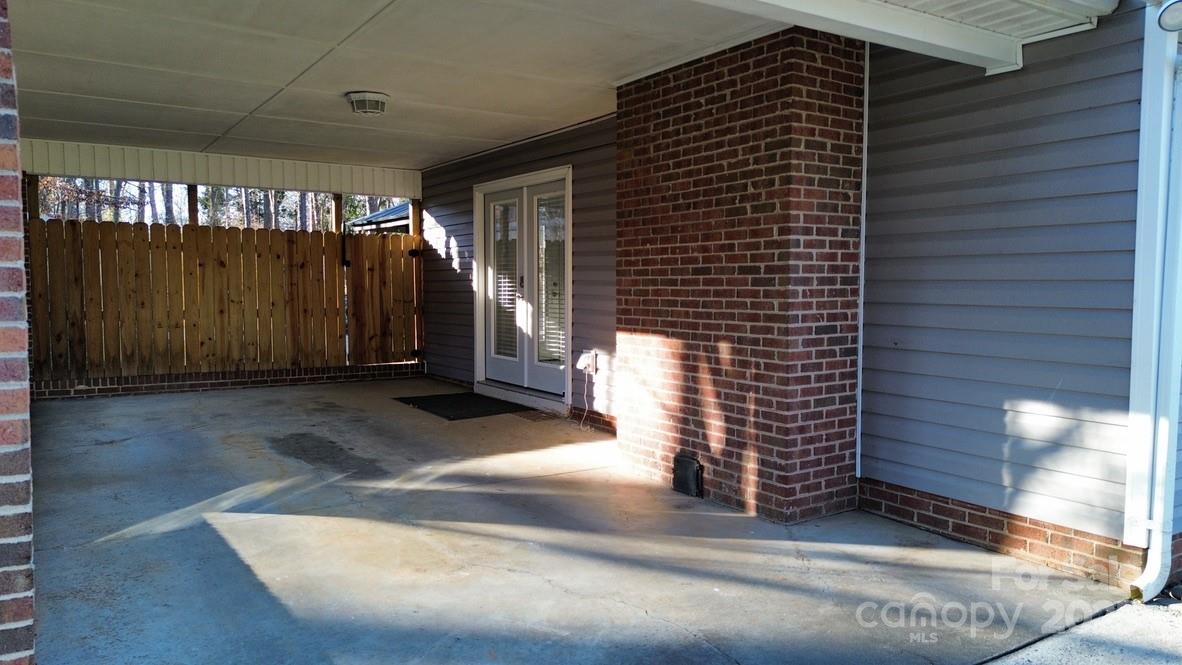 2411 Sutters Road Property Photo 25
