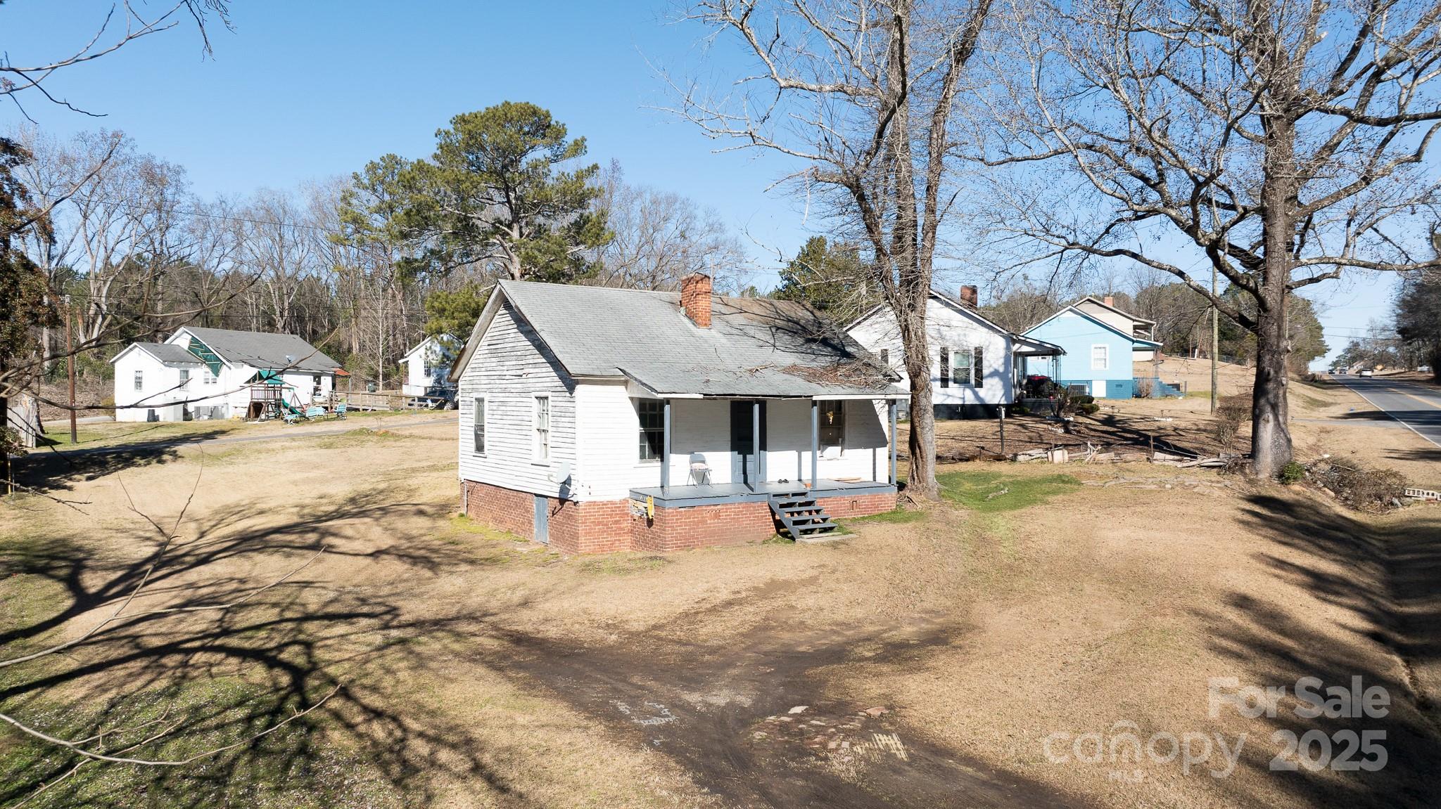 1024 Chester Avenue Property Photo