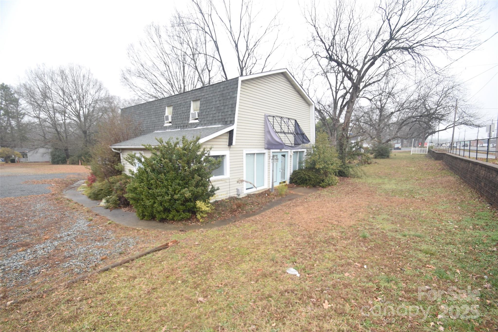 7701 Matthews-mint Hill Road Property Photo 2