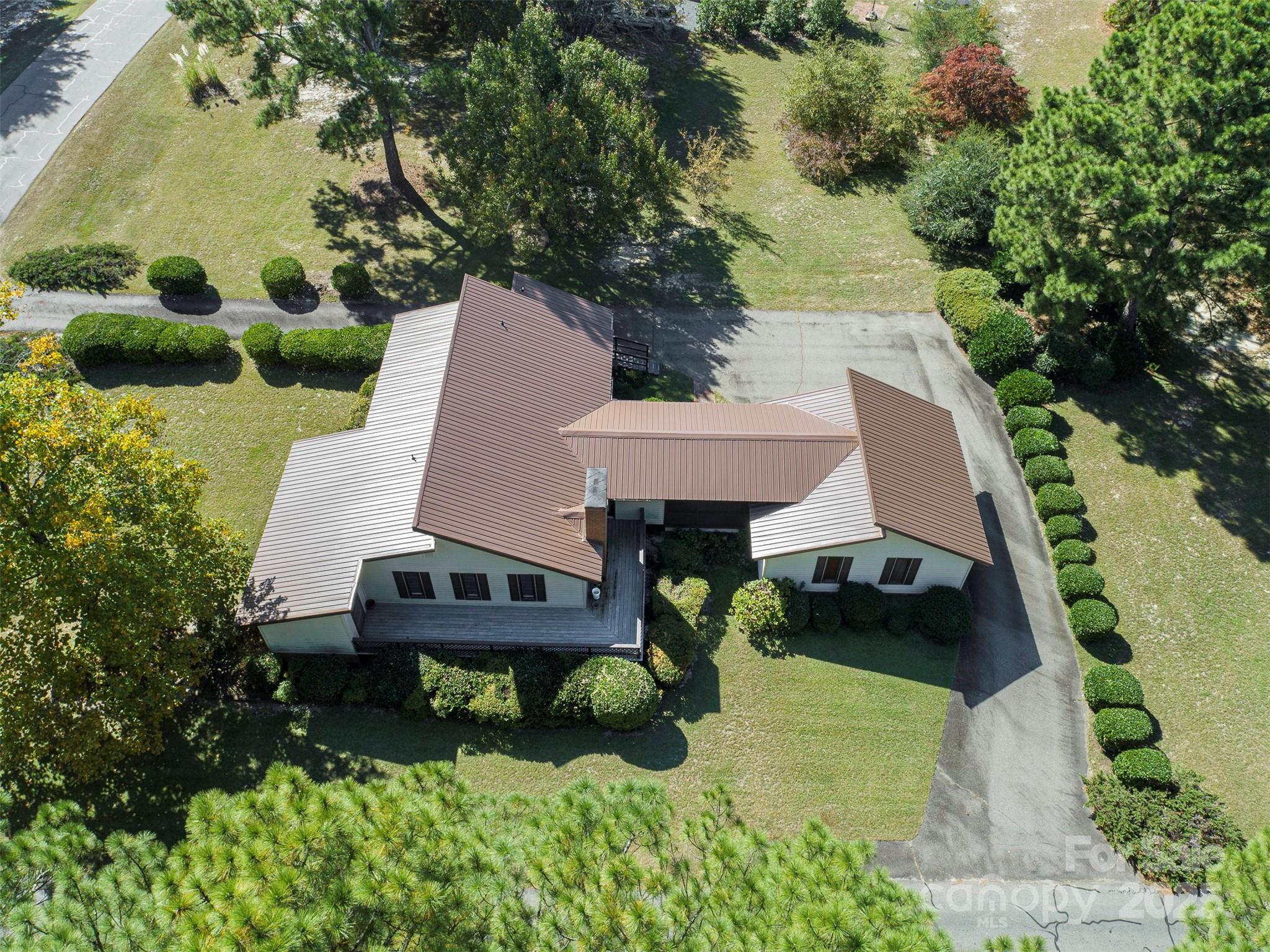 Pinecrest Real Estate Listings Main Image