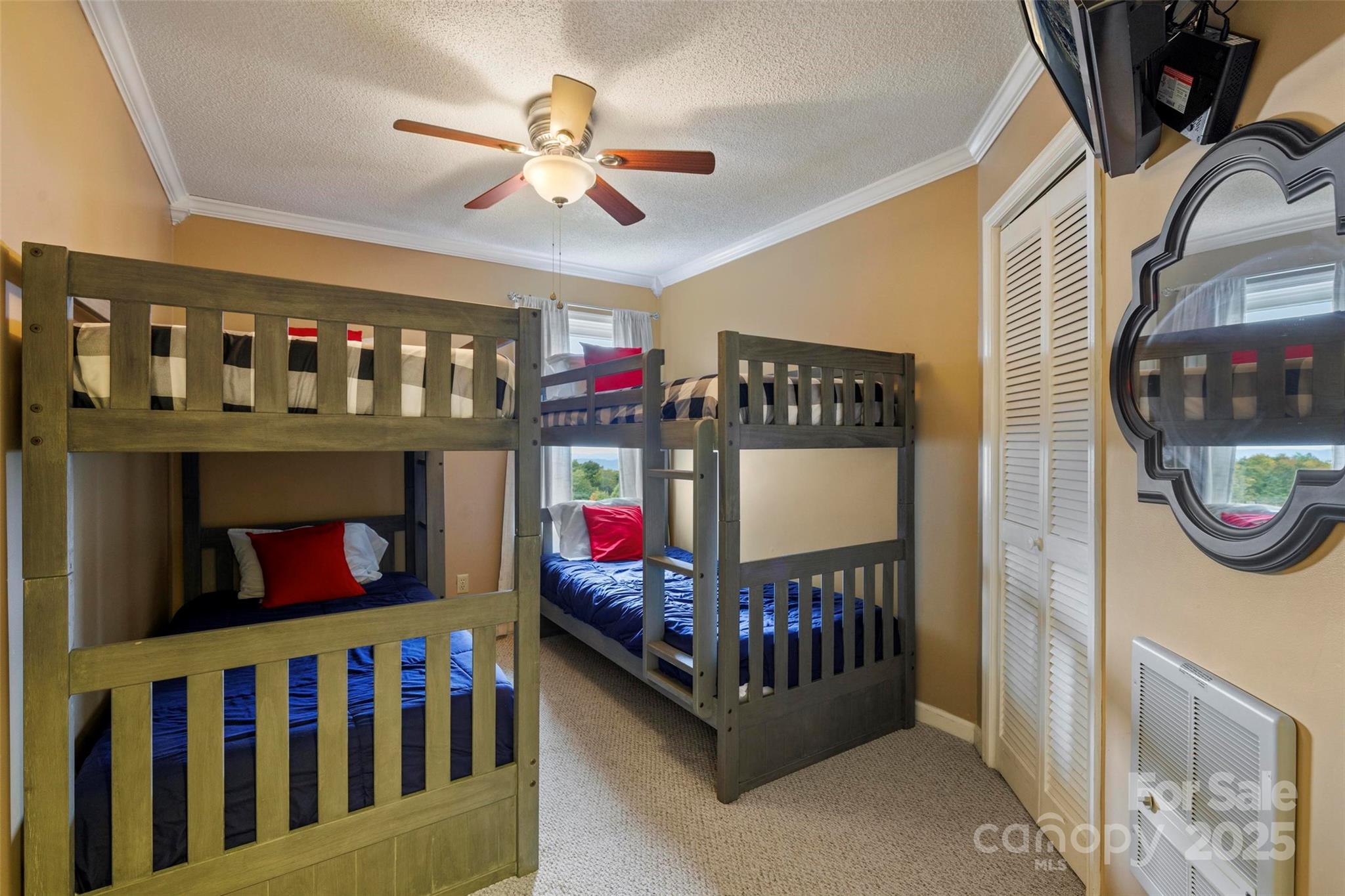 301 Pinnacle Inn Road 4211 Property Photo 25
