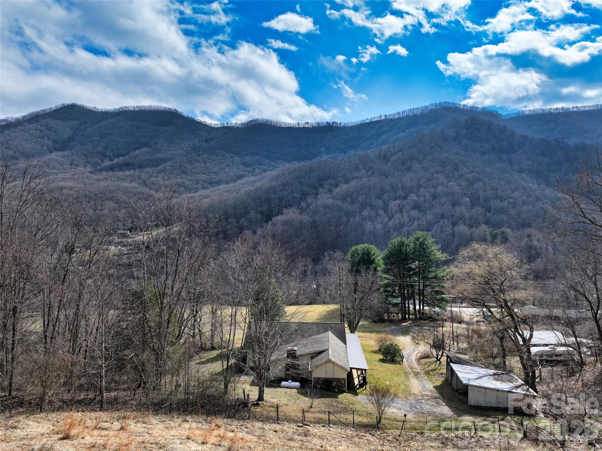 1567 Newfound Road Property Photo 4