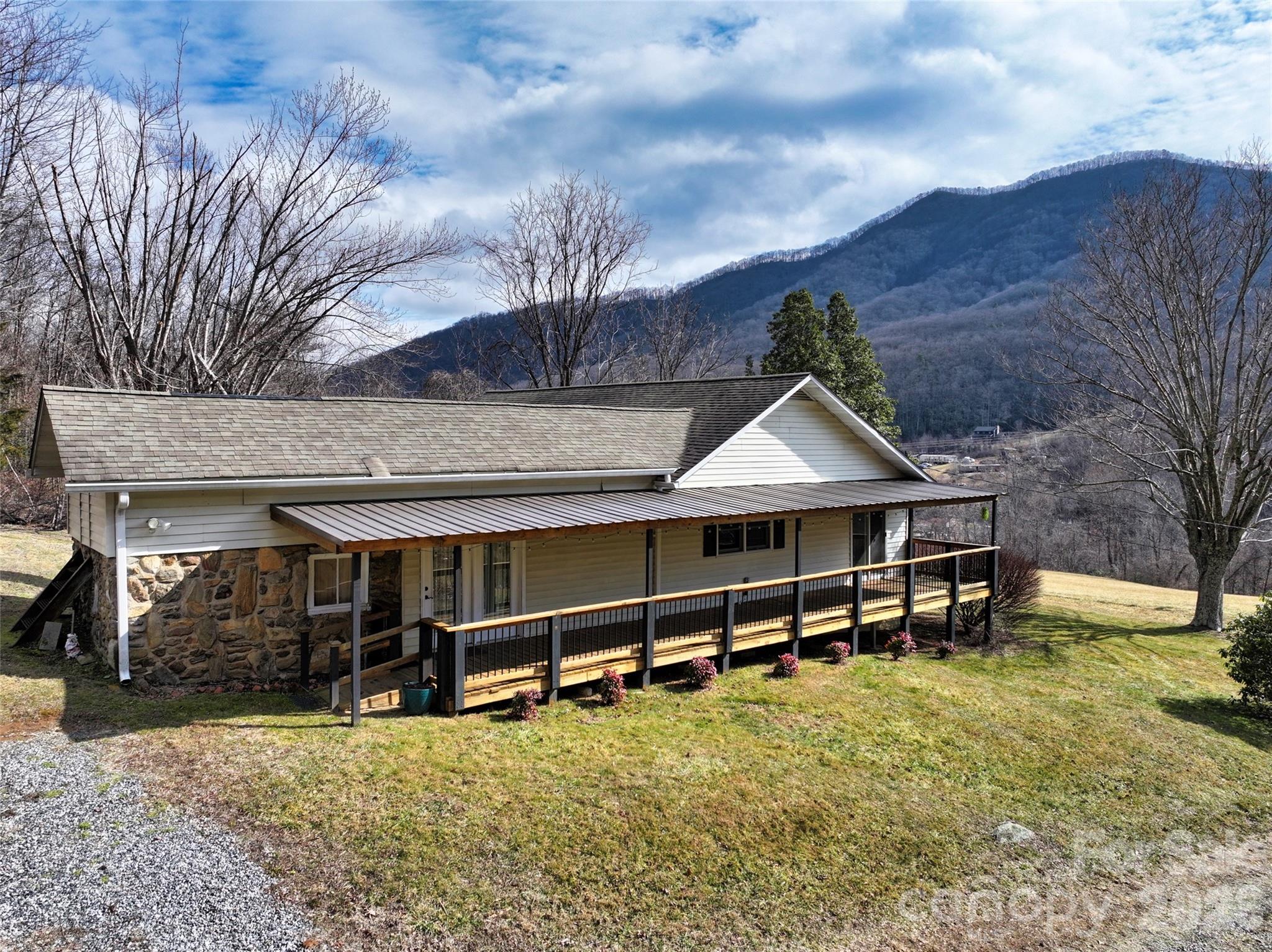 1567 Newfound Road Property Photo 32
