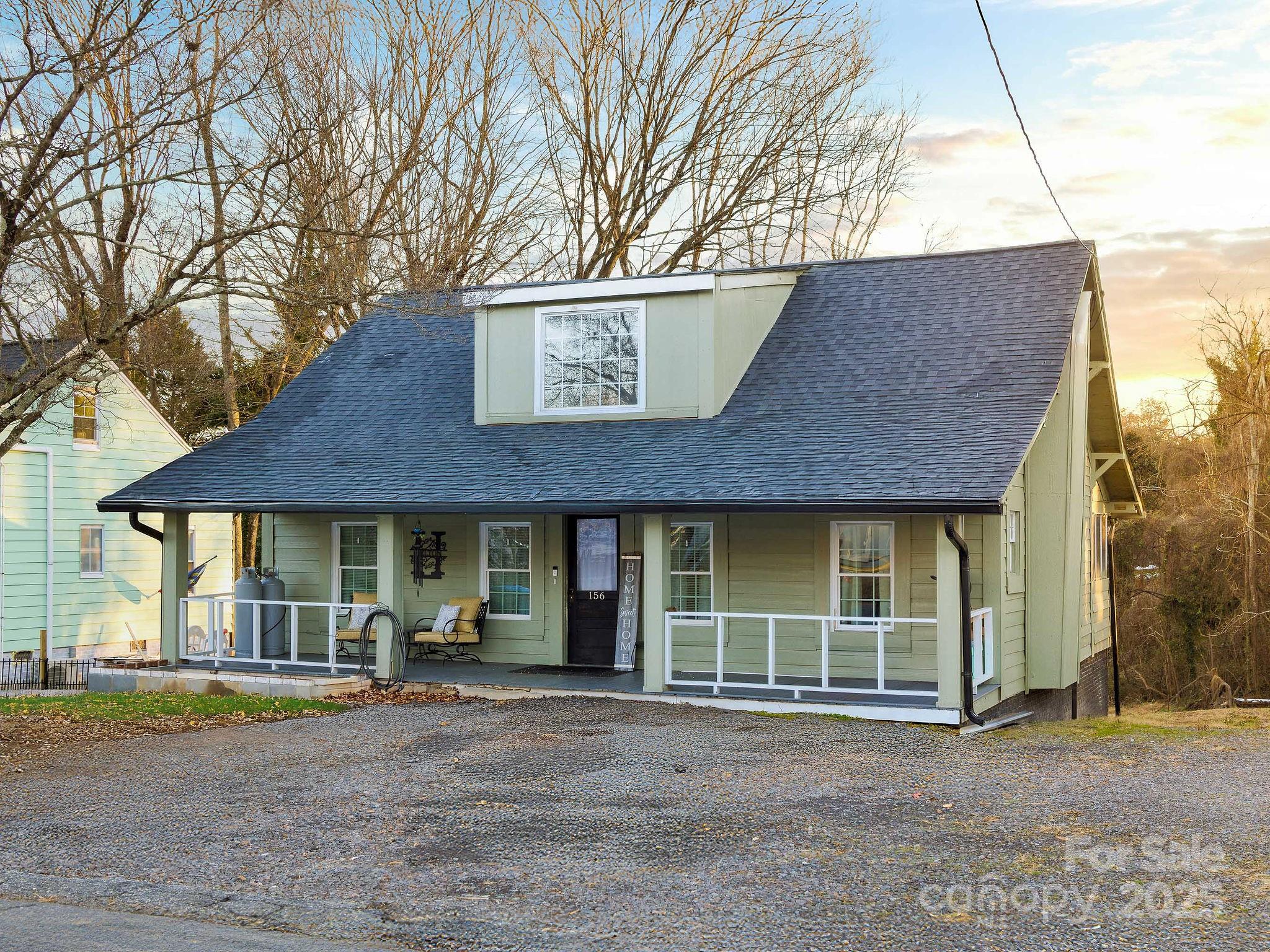156 W Maple Avenue Property Photo