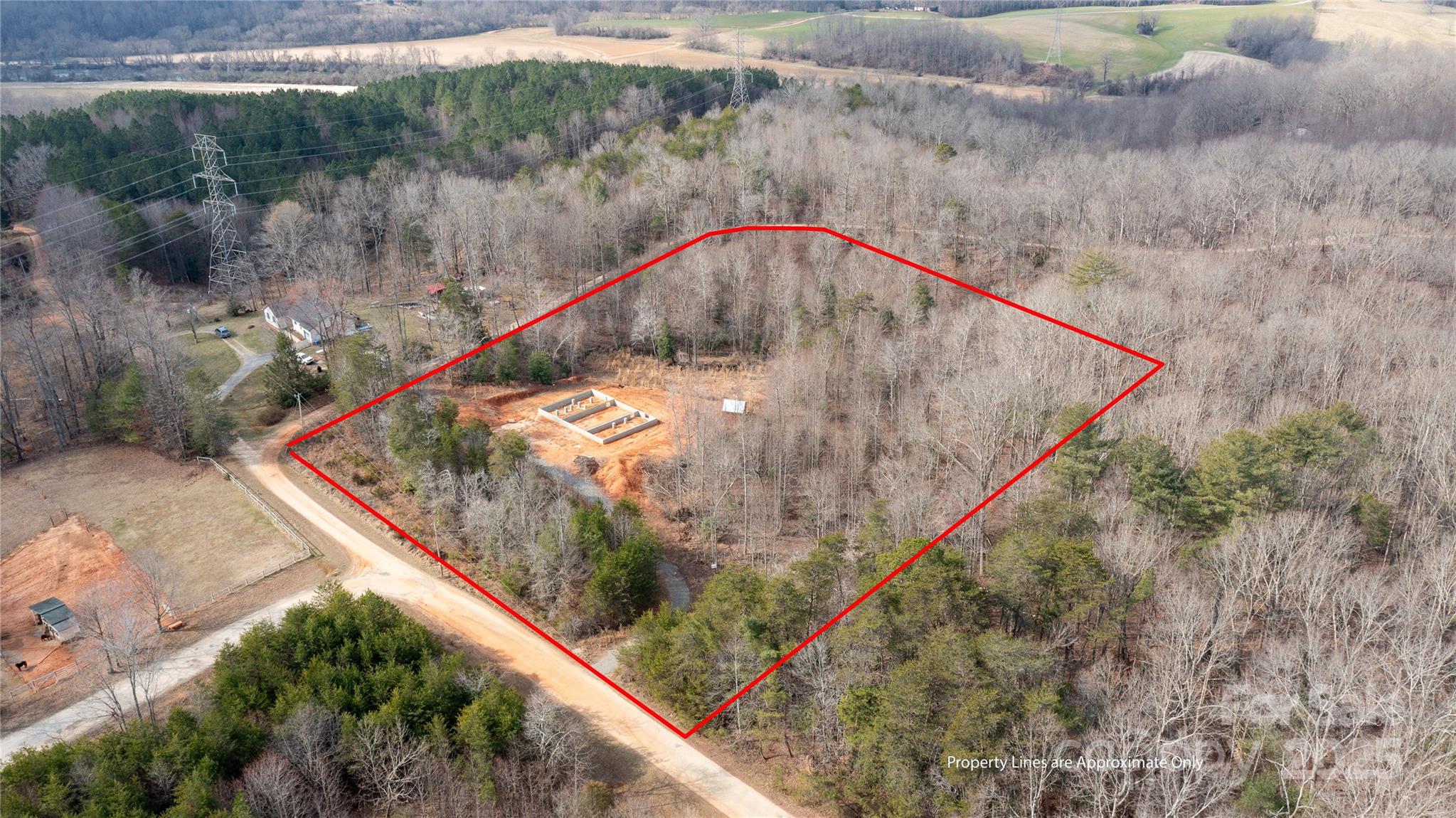 678 Jarvis Plantation Road Property Photo 3