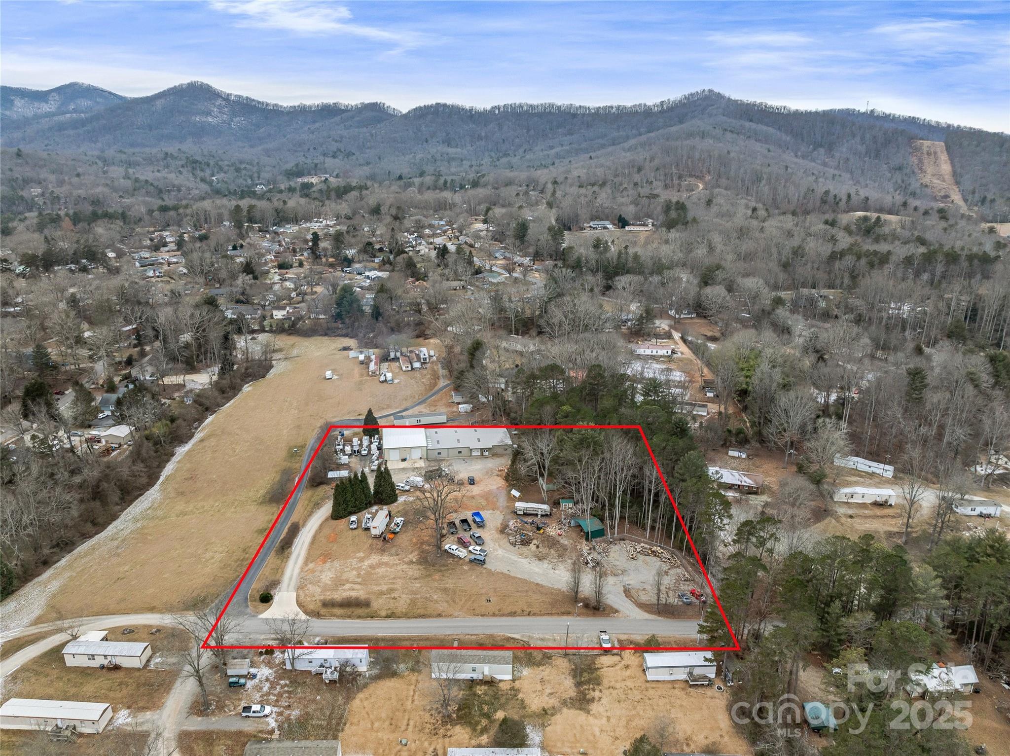 33 Hidden Acres Drive Property Photo 1
