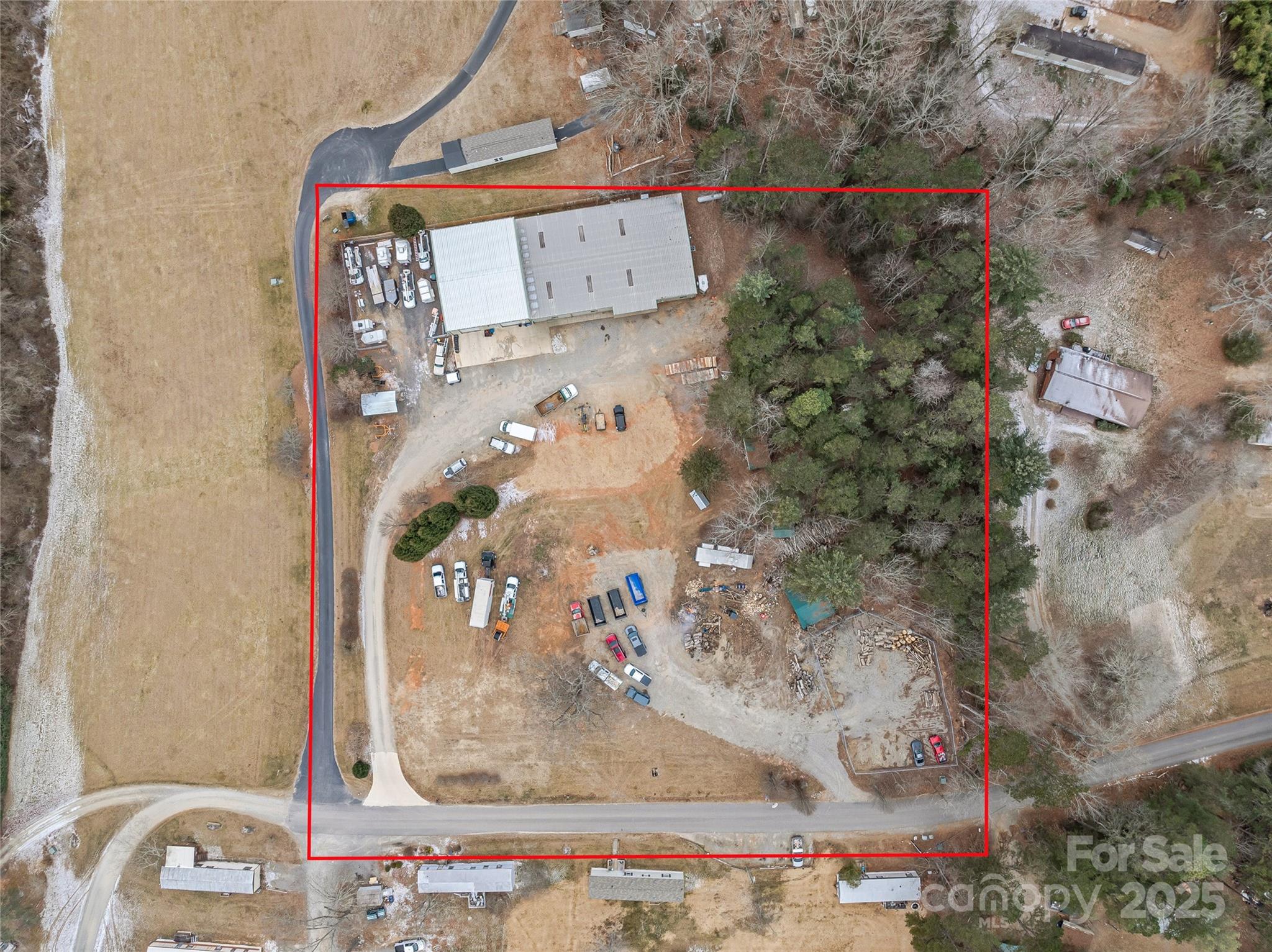 33 Hidden Acres Drive Property Photo 2