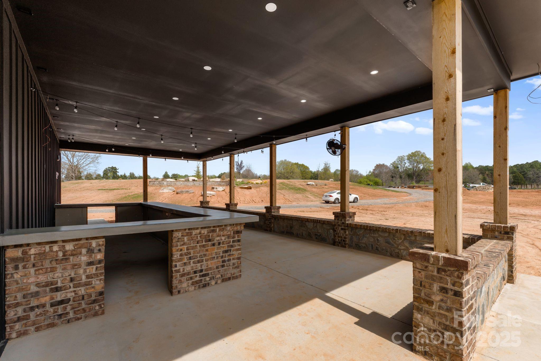 1565 Shinnville Road Property Photo 8
