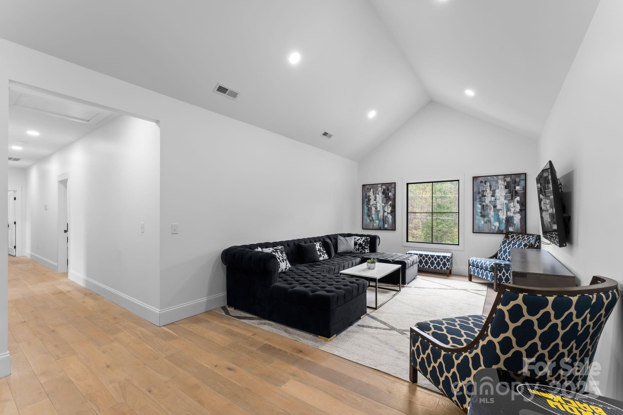 1565 Shinnville Road Property Photo 37