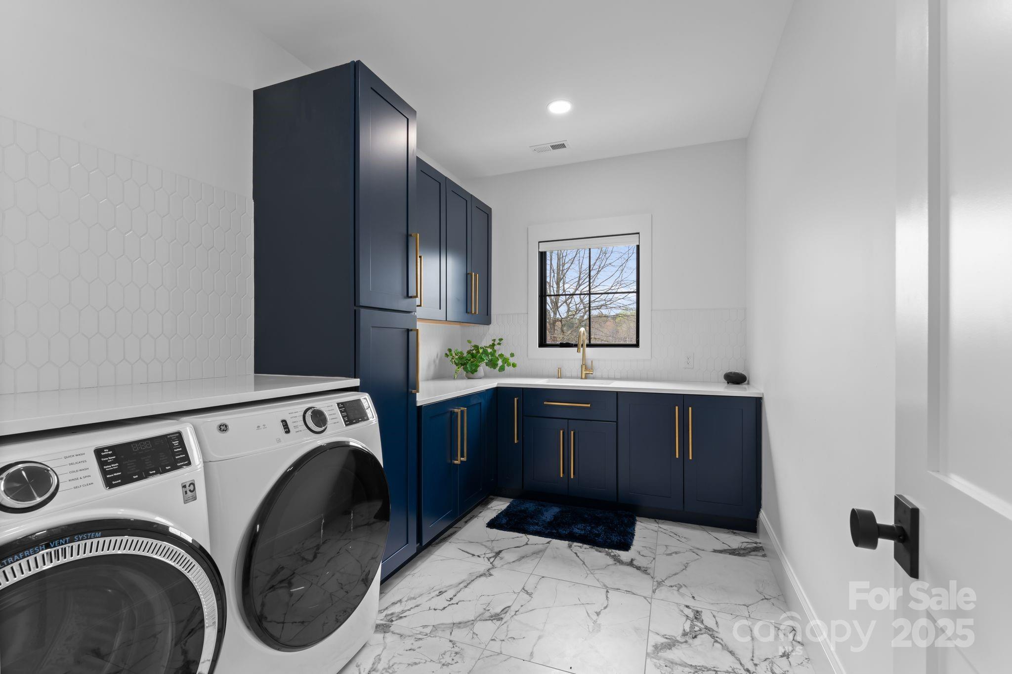 1565 Shinnville Road Property Photo 43