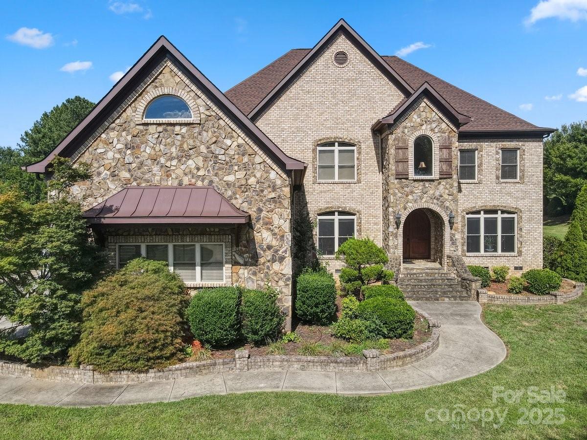 500 Wyndham Lane Property Photo