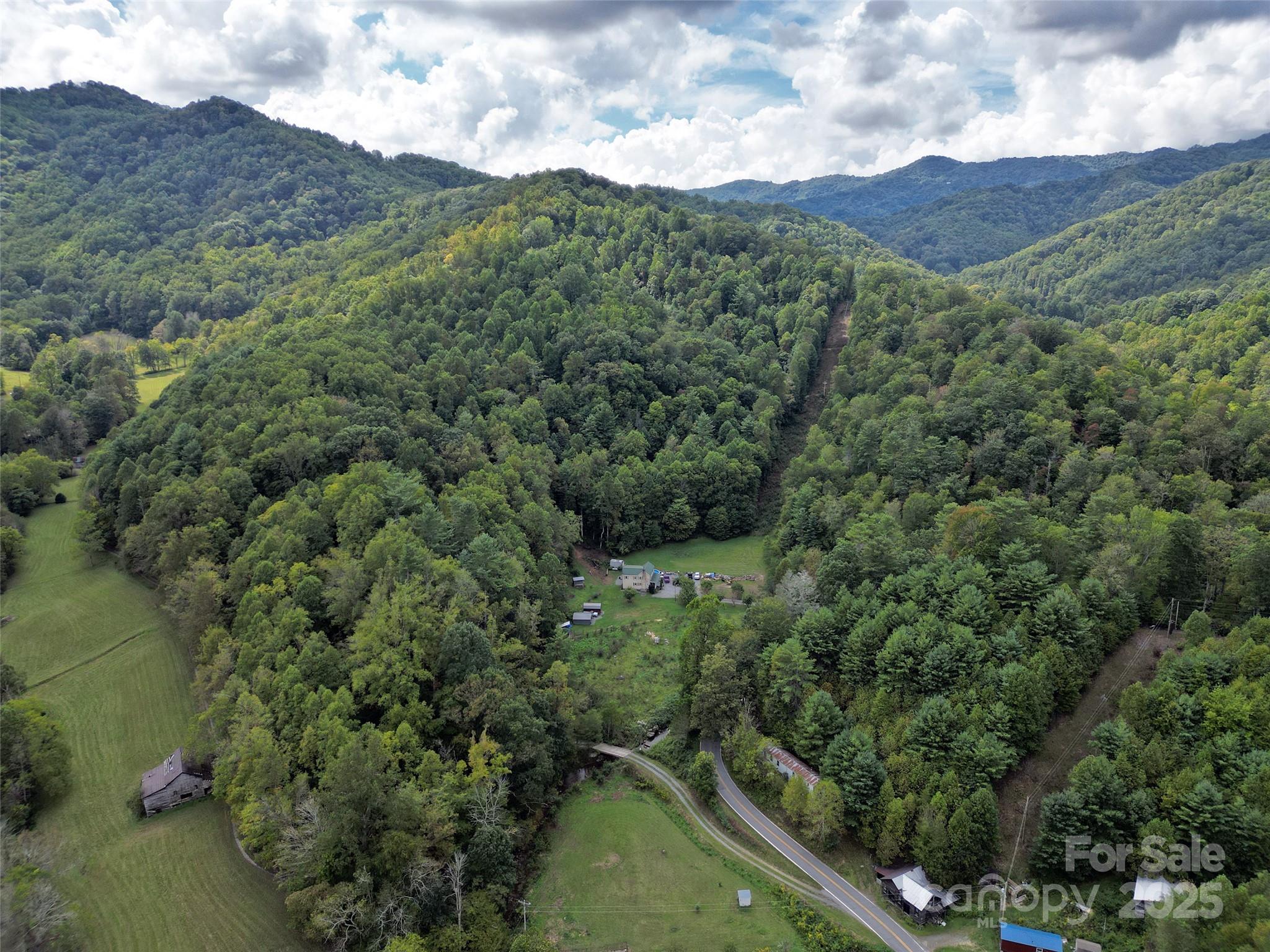 7385 Big Pine Road Property Photo