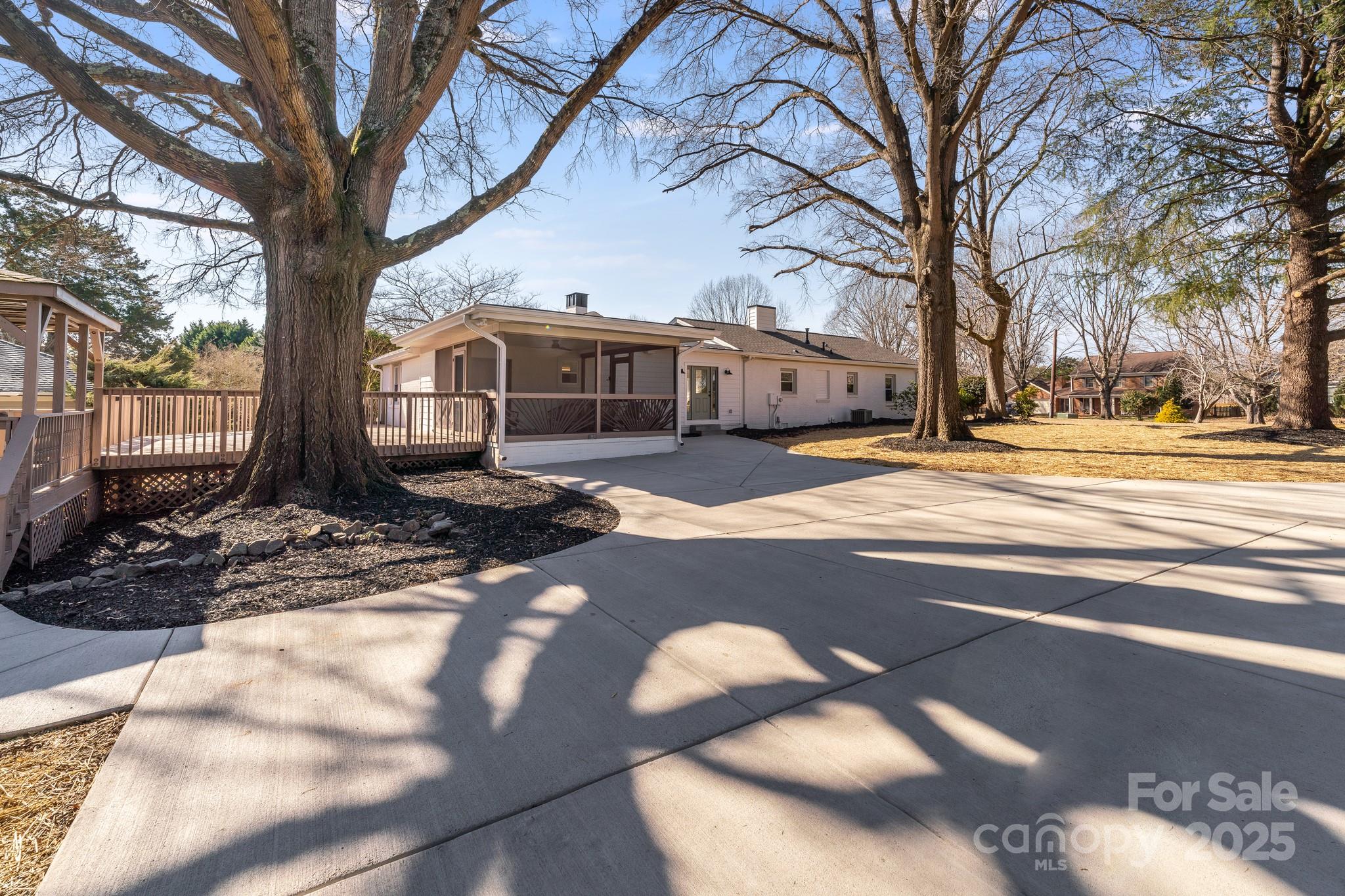 10512 Roseberry Court Property Photo 4