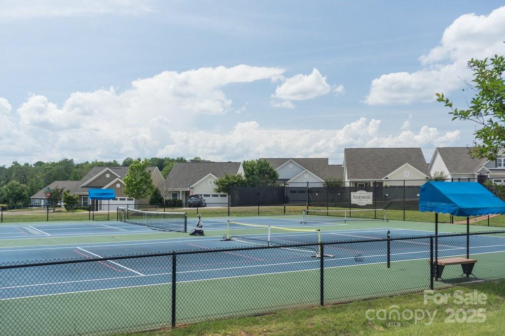 18524 Mainsail Court Property Photo 21