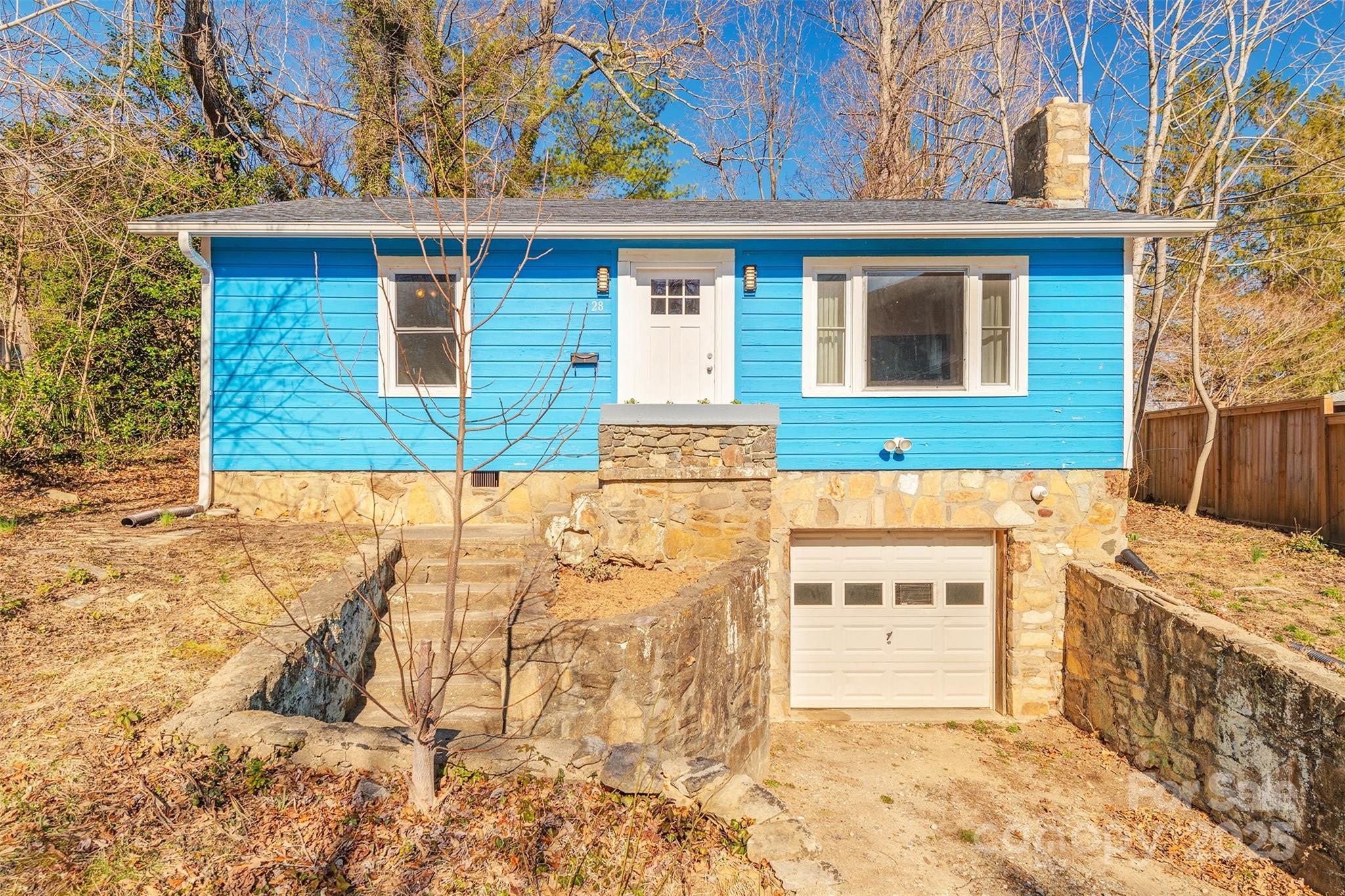 28 Robindale Avenue Property Photo