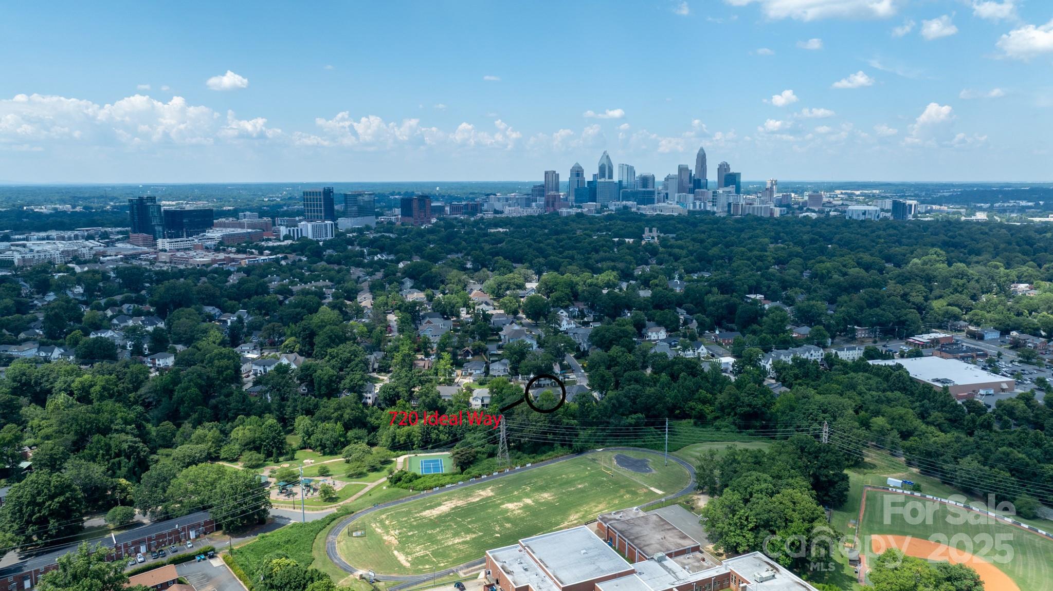 720 Ideal Way Property Photo 2