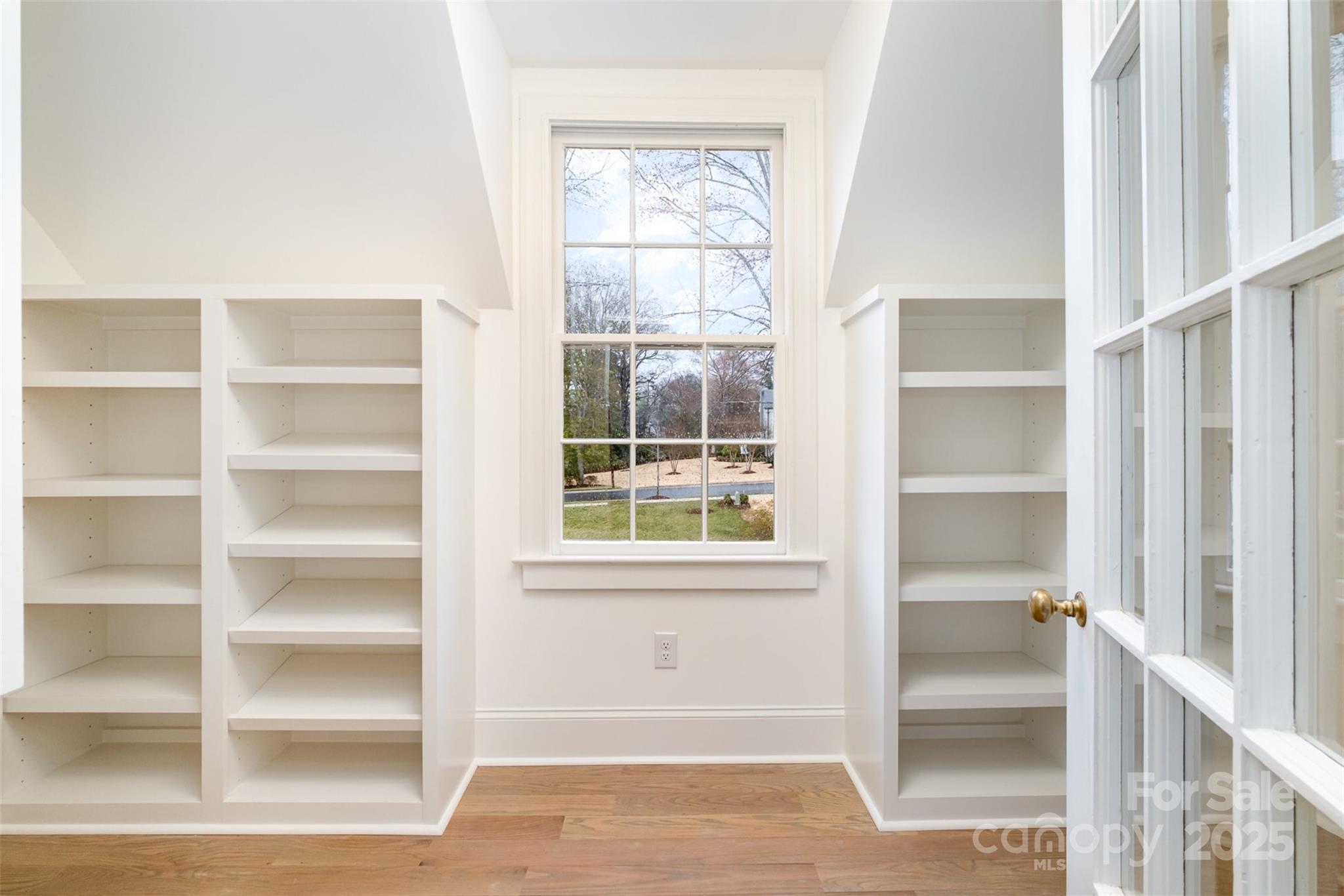 2400 Mecklenburg Avenue Property Photo 20