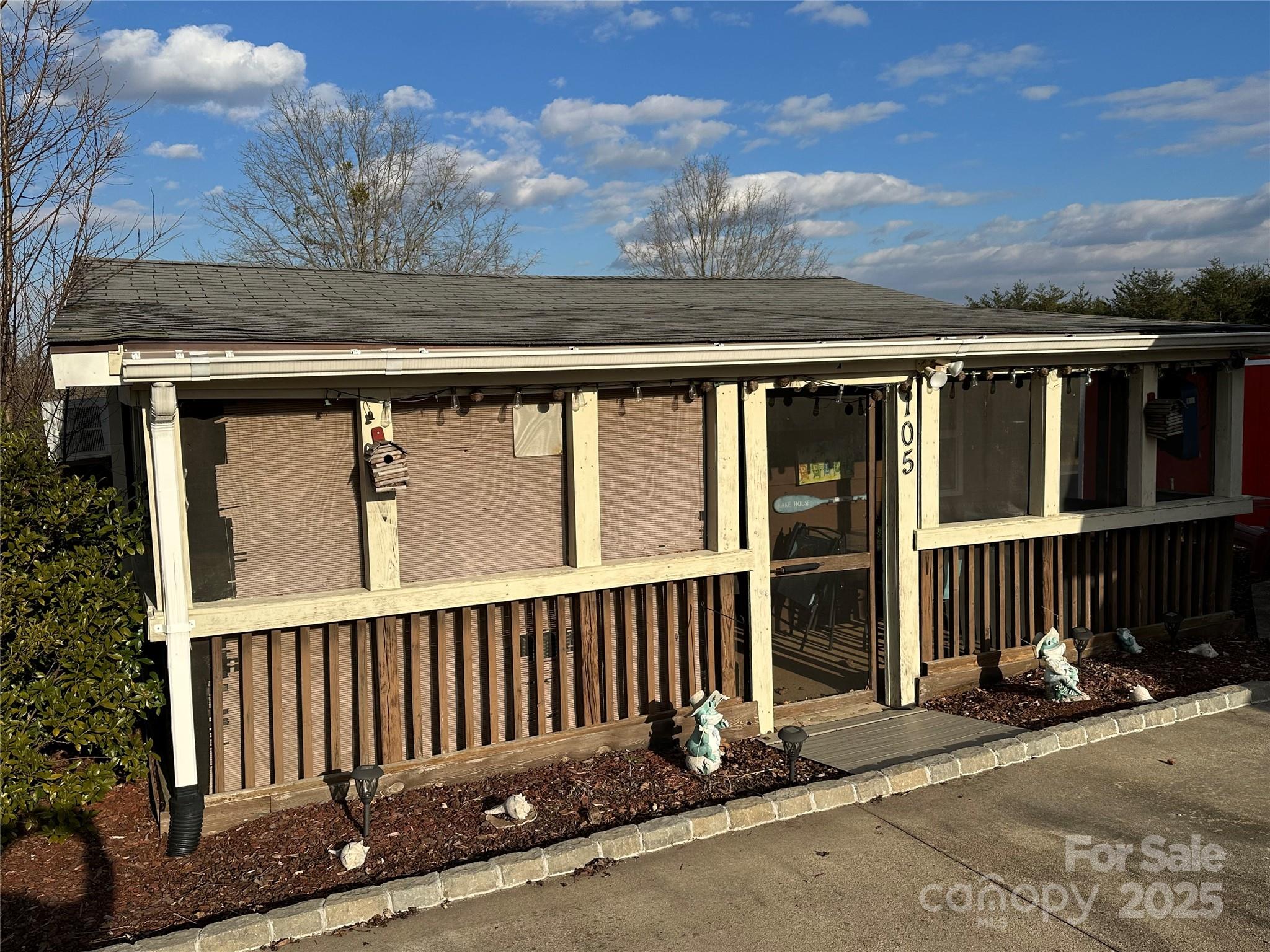 105 Richard Drive Property Photo