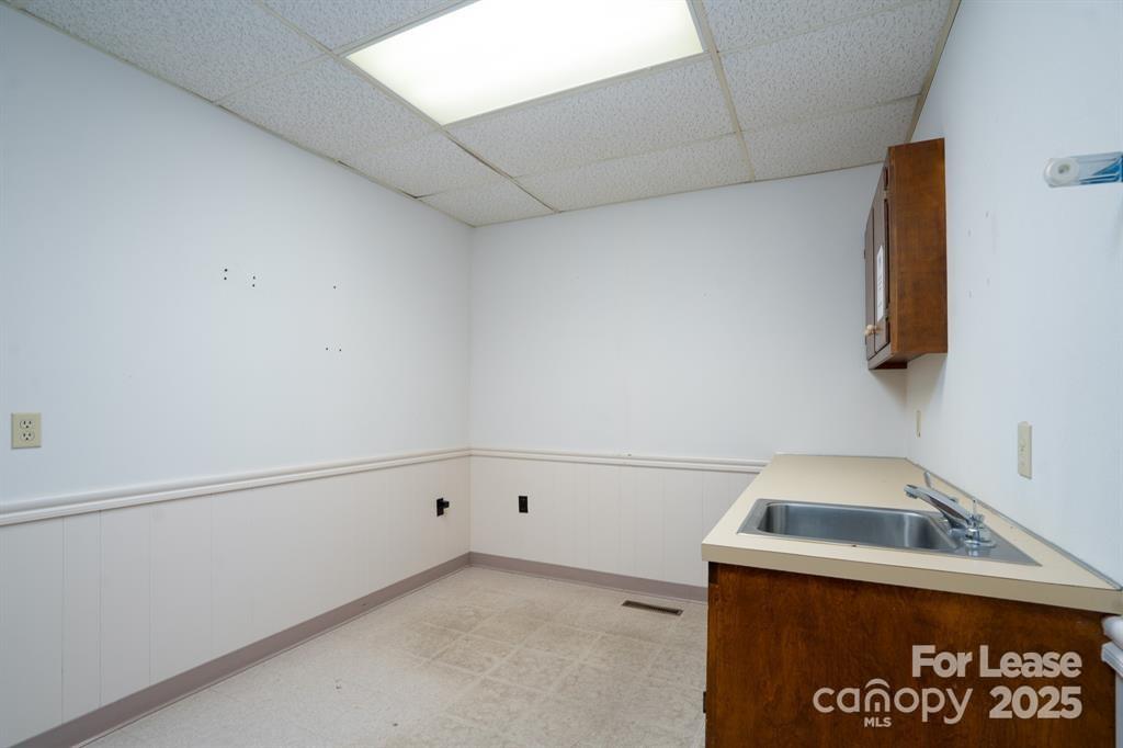 316 E Main Street Property Photo 12