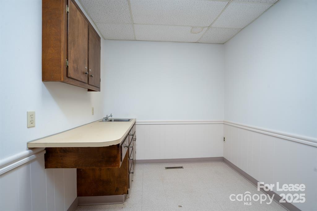 316 E Main Street Property Photo 19