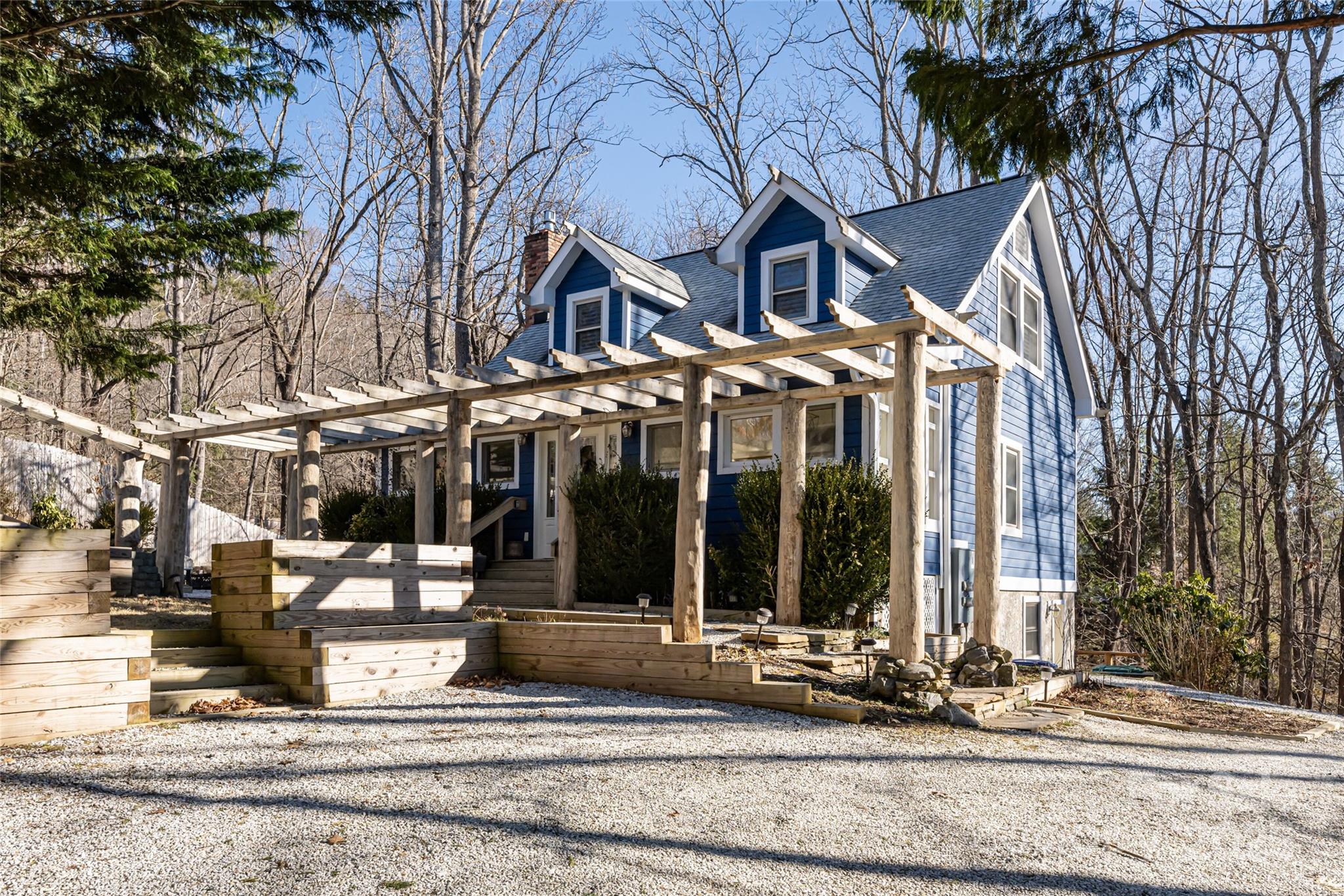 10 Pickens Lane Property Photo