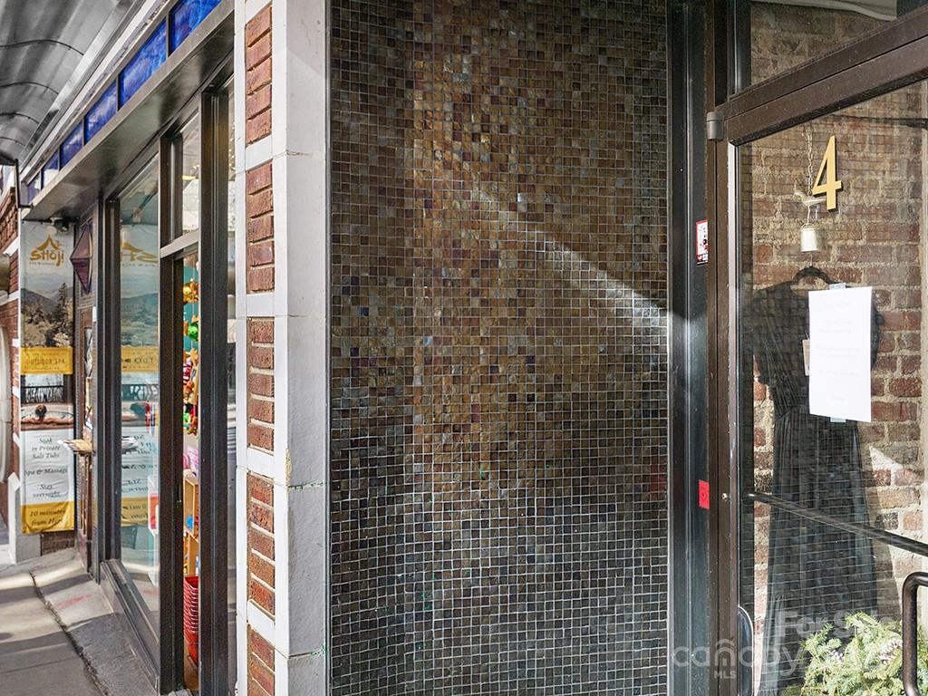 14 Haywood Street Property Photo 7