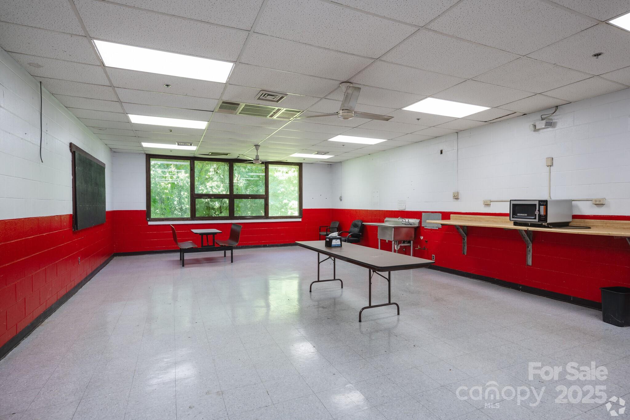 90 Christ School Road Property Photo 5